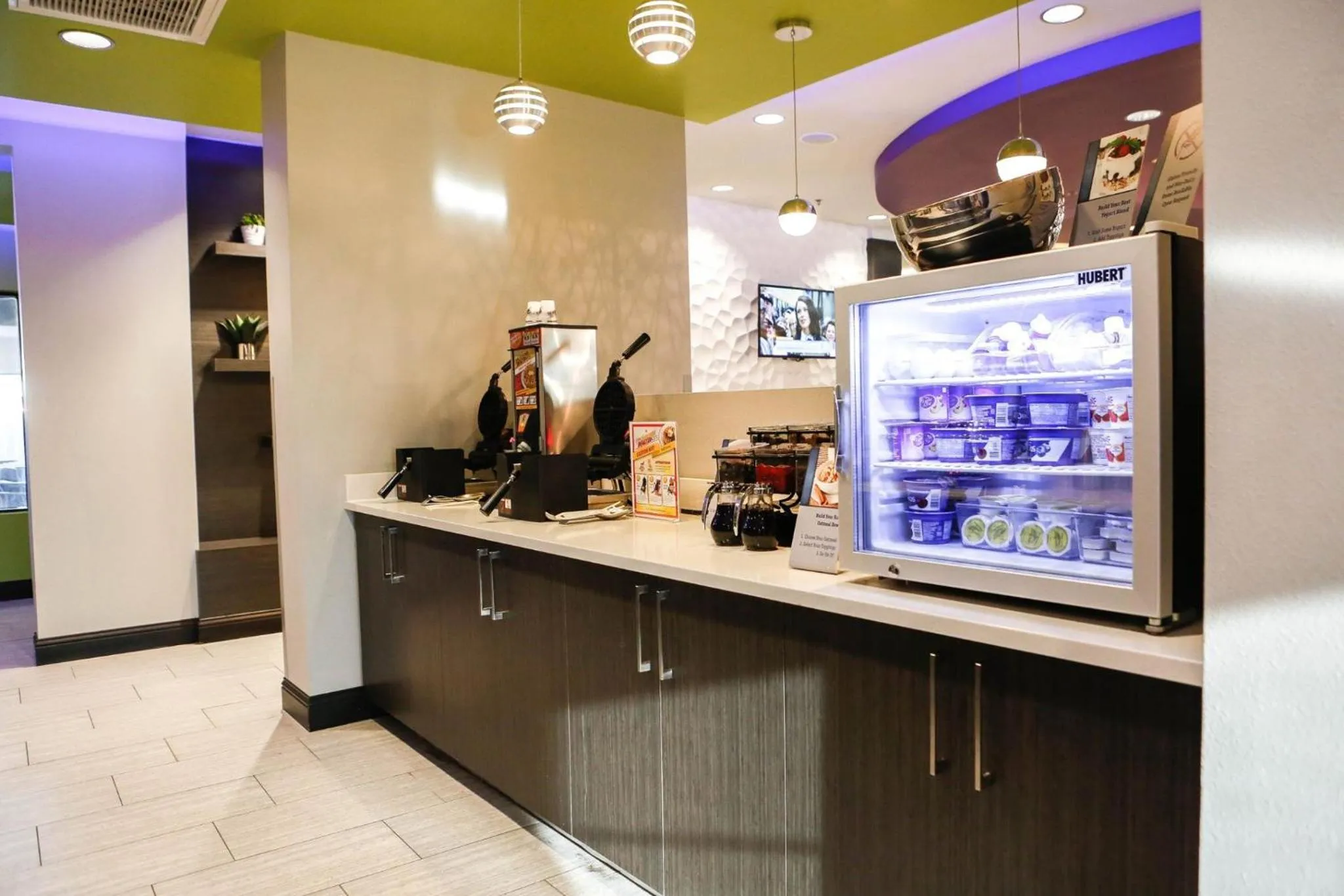 Dining area in Best Western Plus Prien Lake Hotel & Suites - Lake Charles