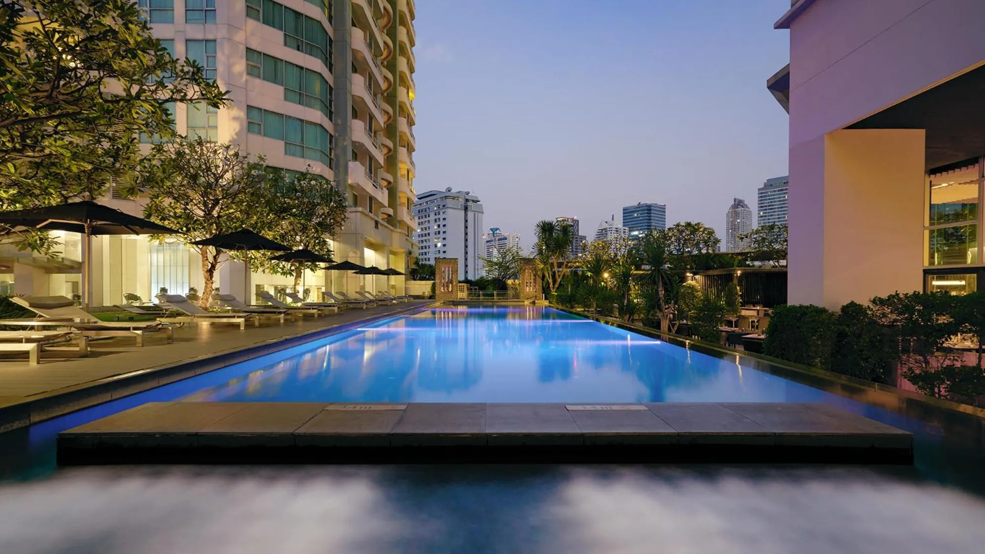 Swimming pool in JC Kevin Sathorn Bangkok Hotel