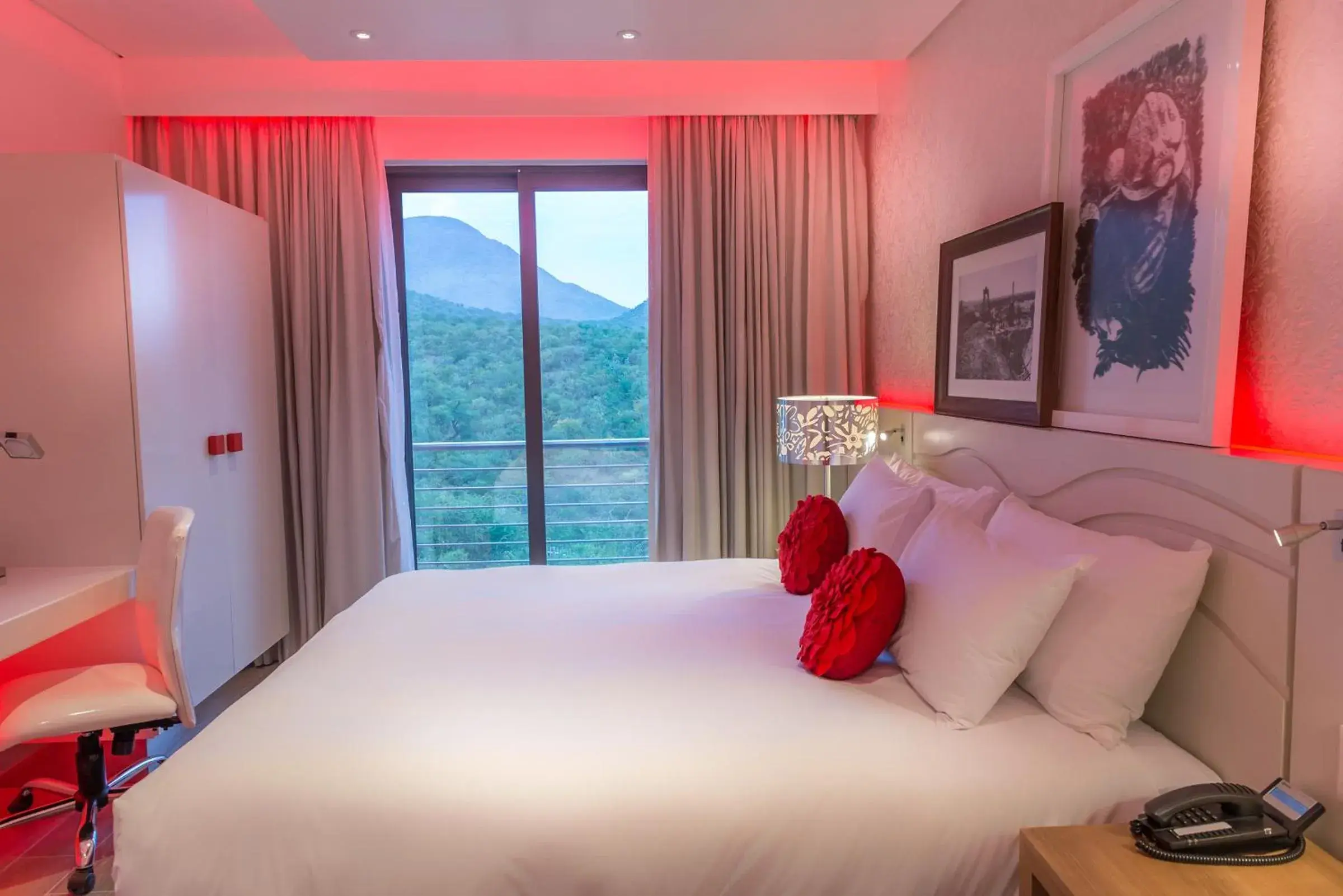 Junior Suite - single occupancy in Peermont Metcourt - Thaba Moshate Junior Suite - single occupancy in Peermont Metcourt - Thaba Moshate