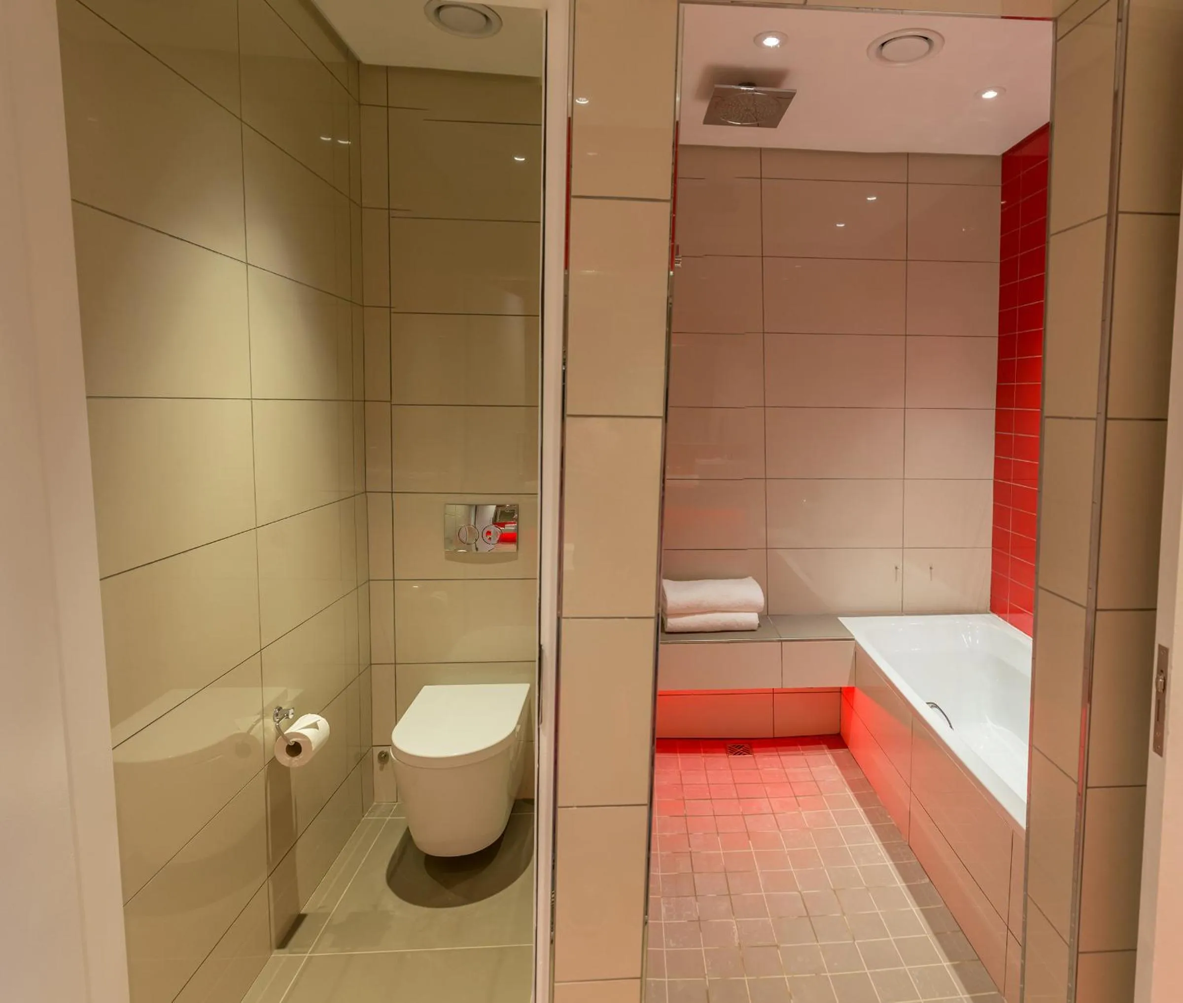 Bathroom in Peermont Metcourt - Thaba Moshate