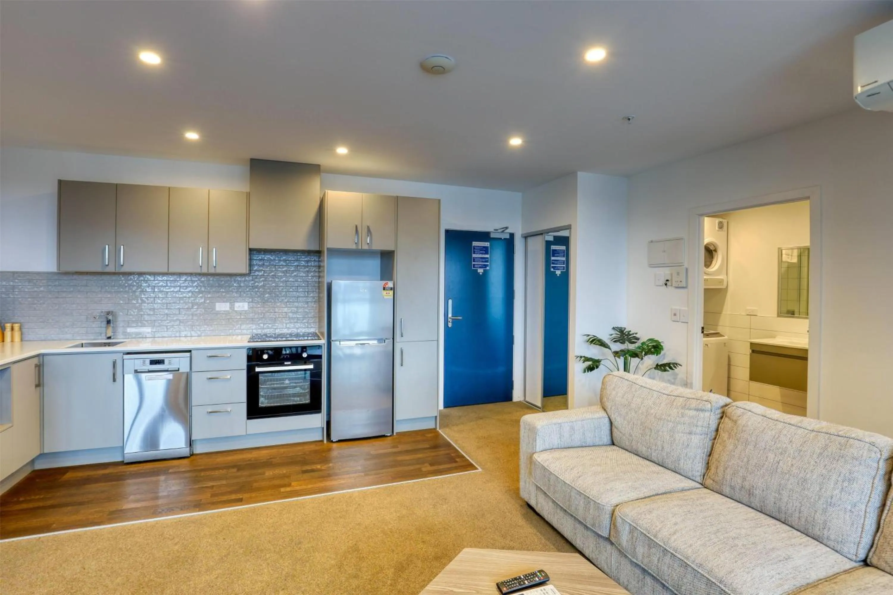 Photo of the whole room in Ramada Suites by Wyndham Queenstown Remarkables Park