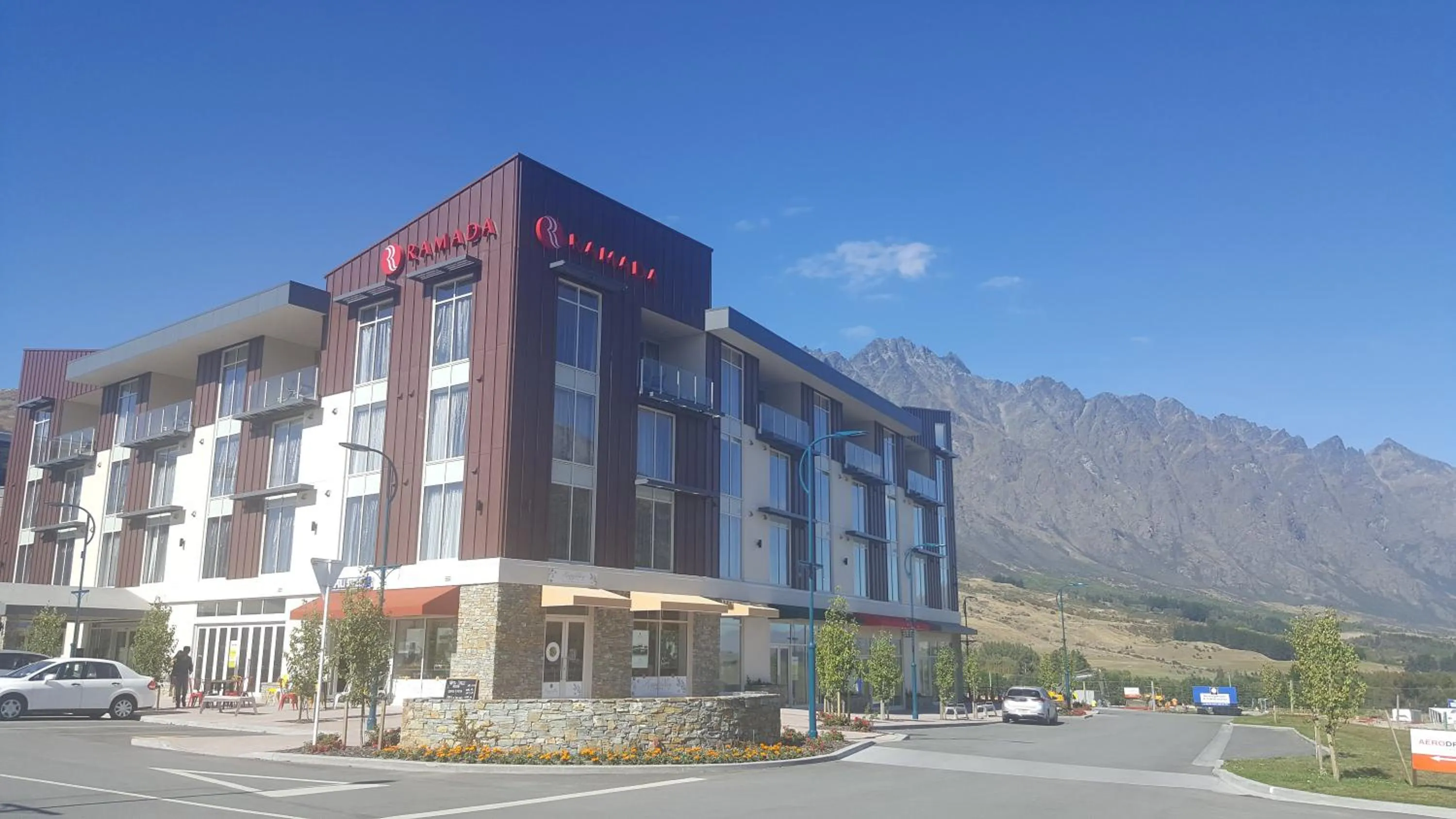 Facade/entrance in Ramada Suites by Wyndham Queenstown Remarkables Park
