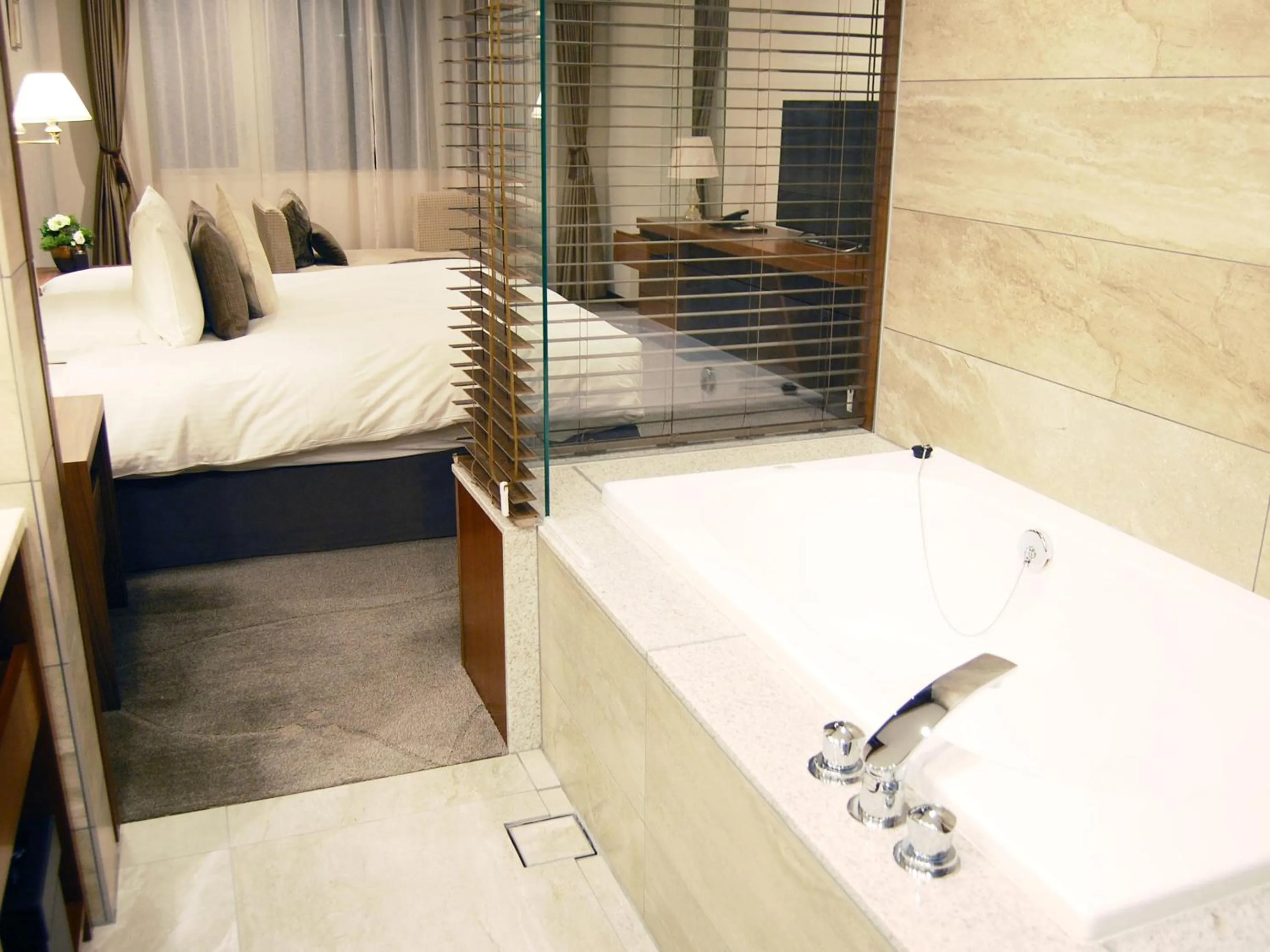 Bathroom, Bed in Le Grand Kyu Karuizawa