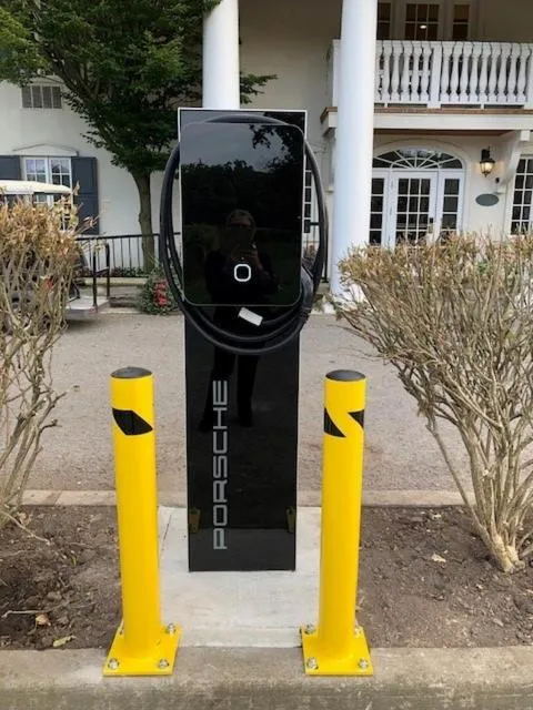 Property building in Riverbend Inn & Vineyard