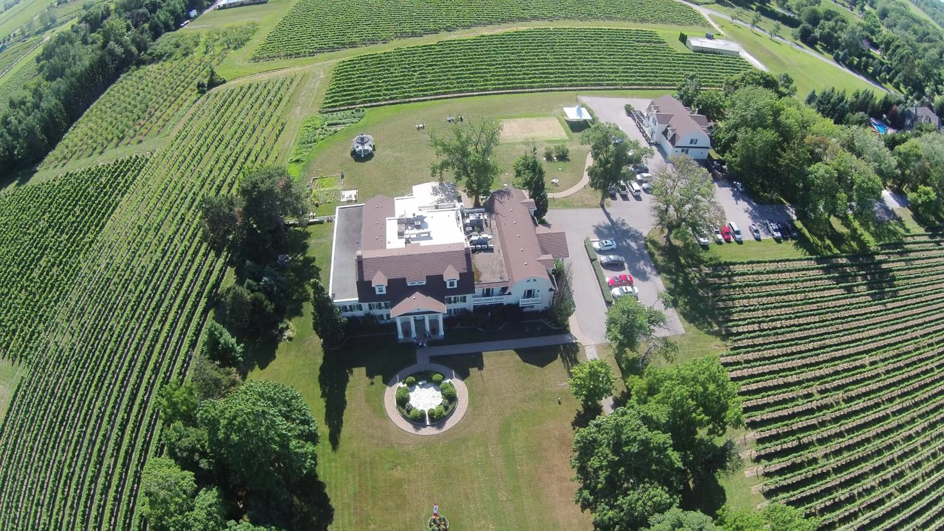 Bird's eye view in Riverbend Inn & Vineyard
