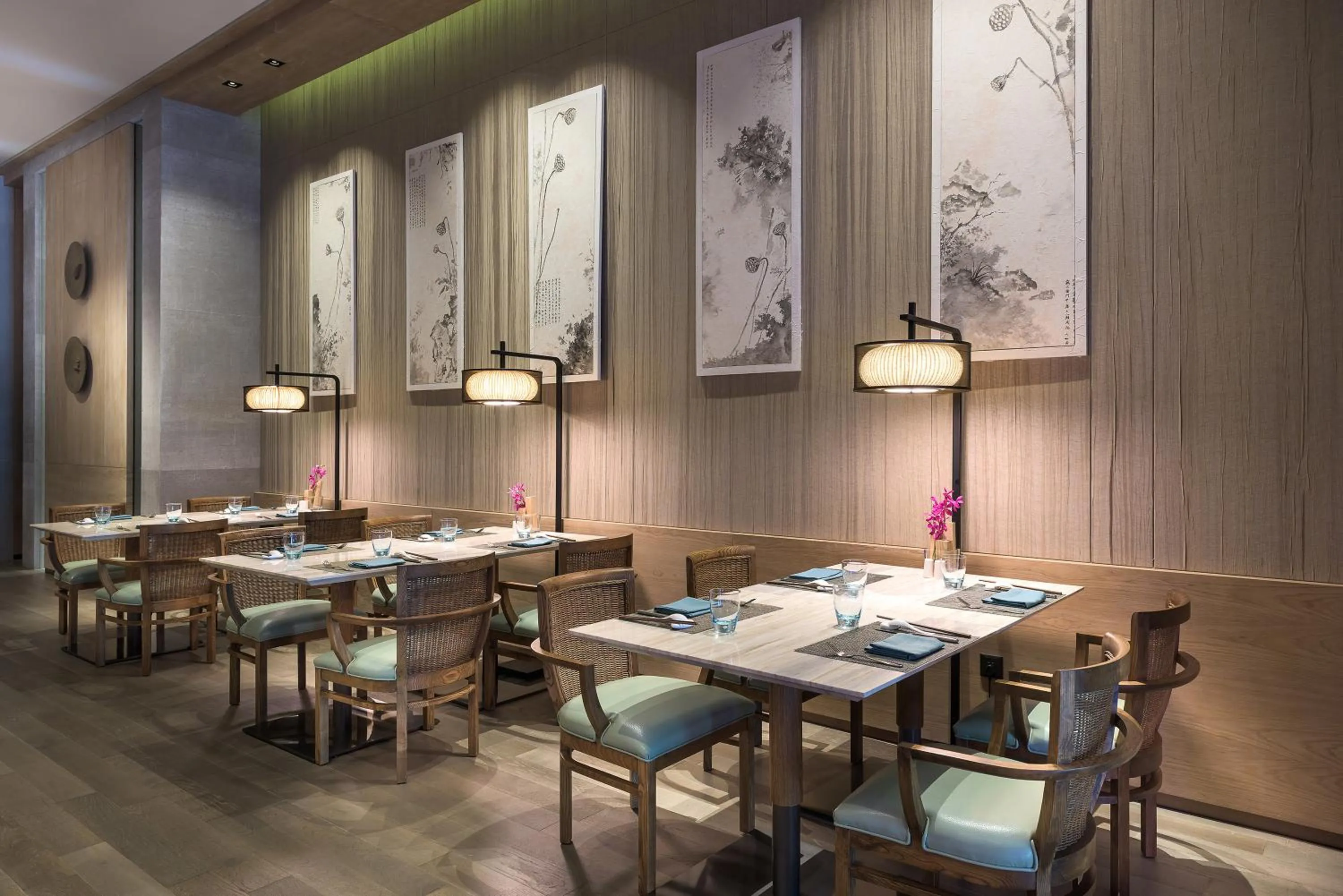 Restaurant/places to eat in Novotel Shanghai Clover