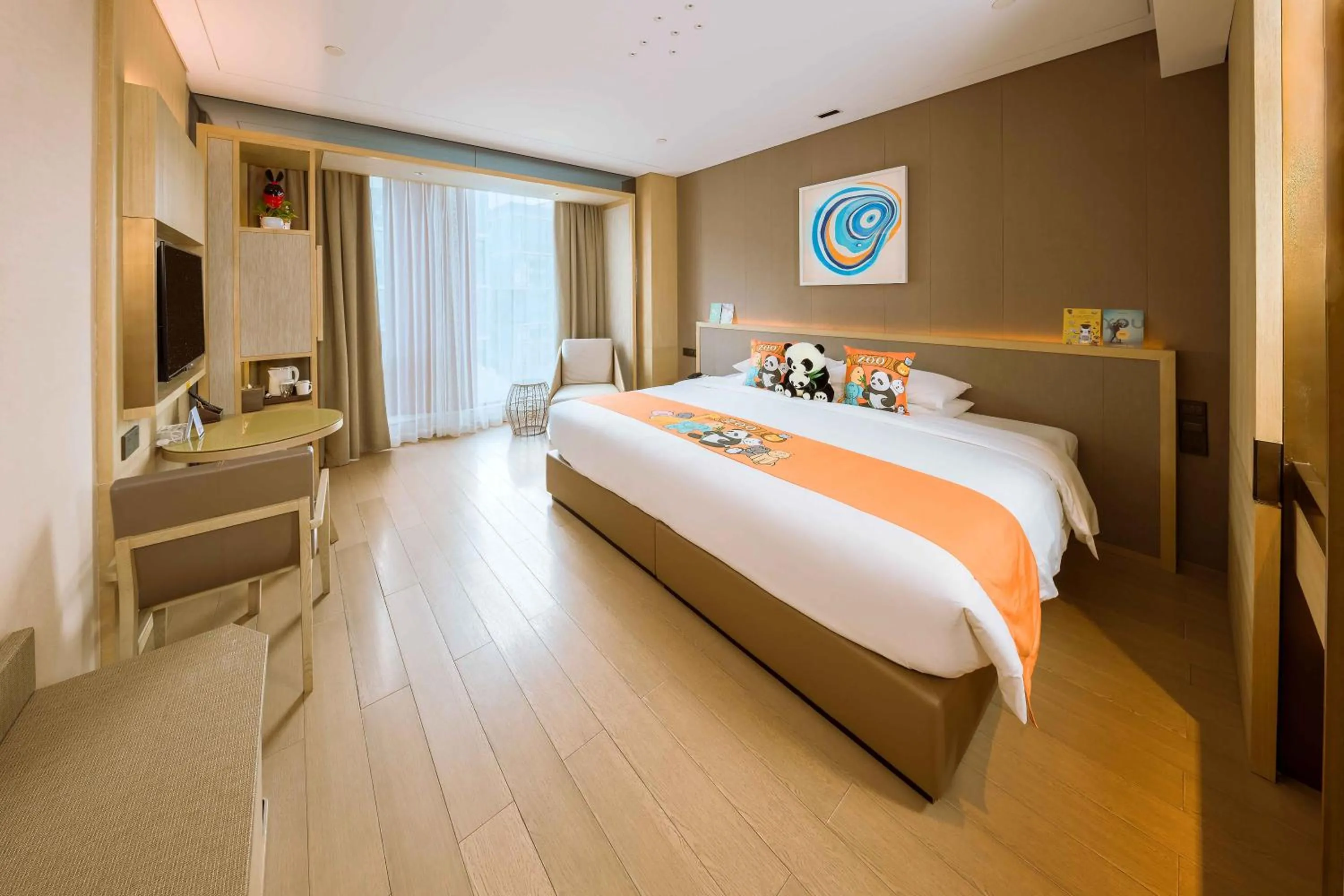 Photo of the whole room, Bed in Novotel Shanghai Clover