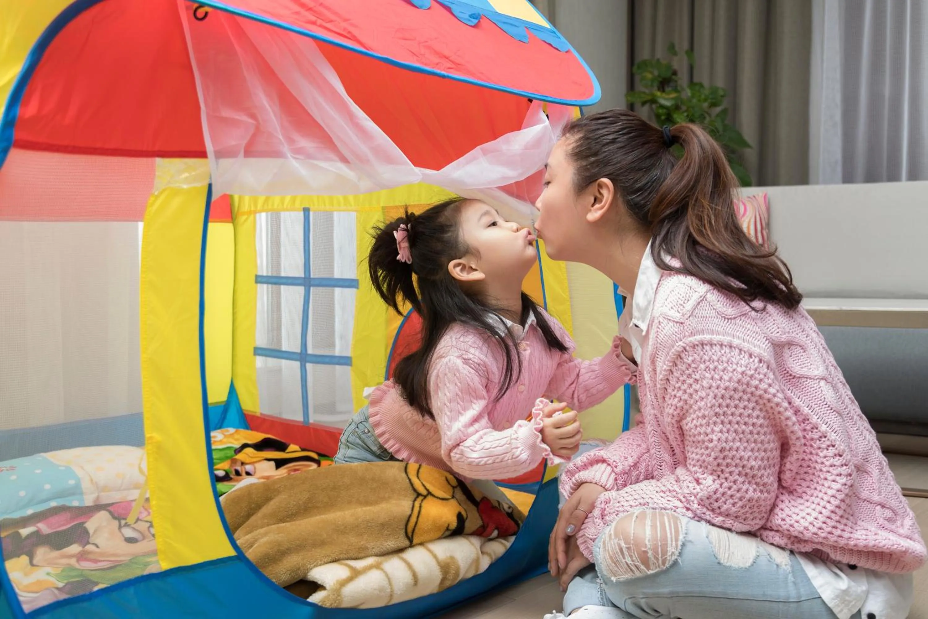 Bed in Novotel Shanghai Clover