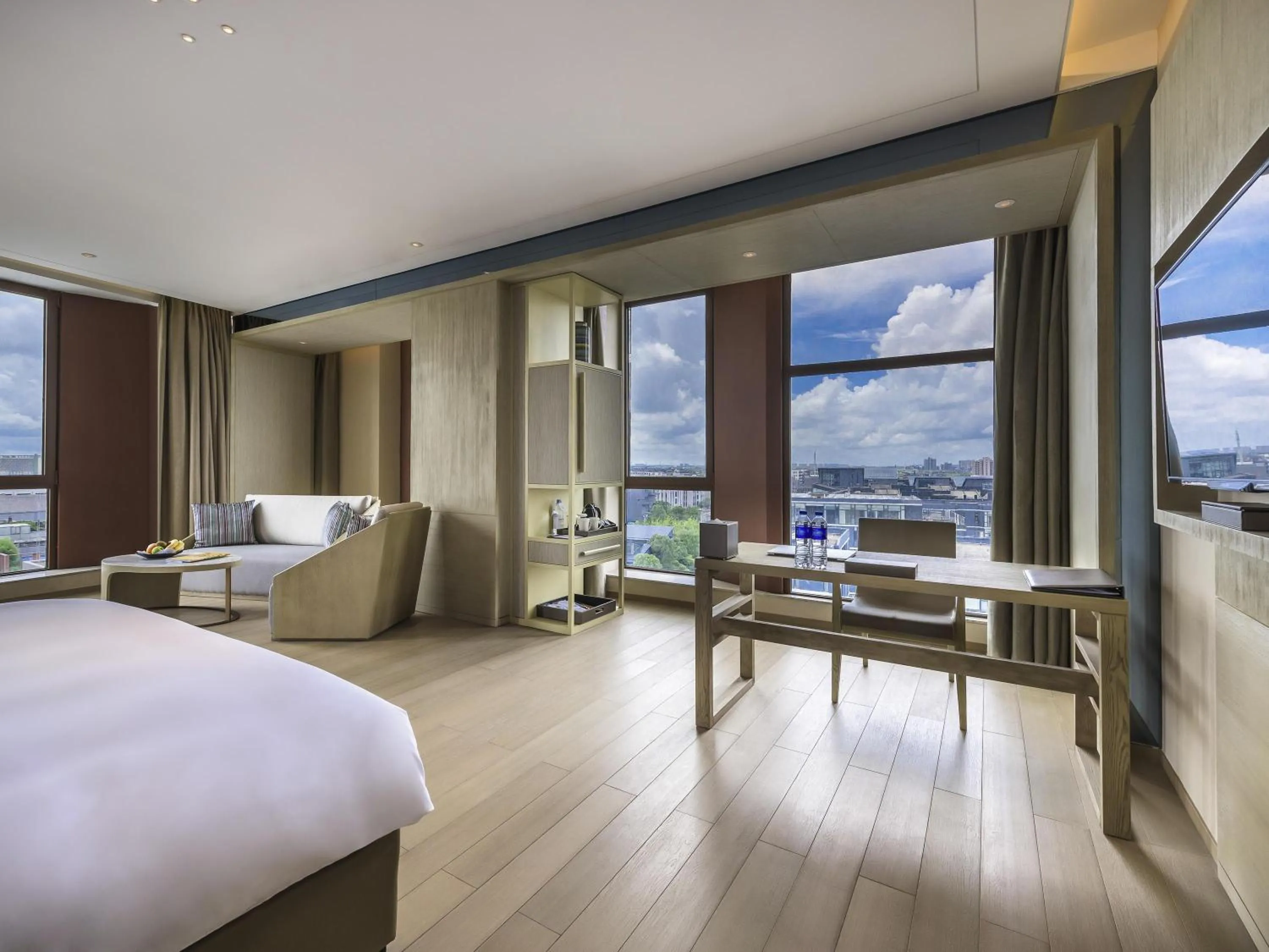 Bedroom, Bed in Novotel Shanghai Clover