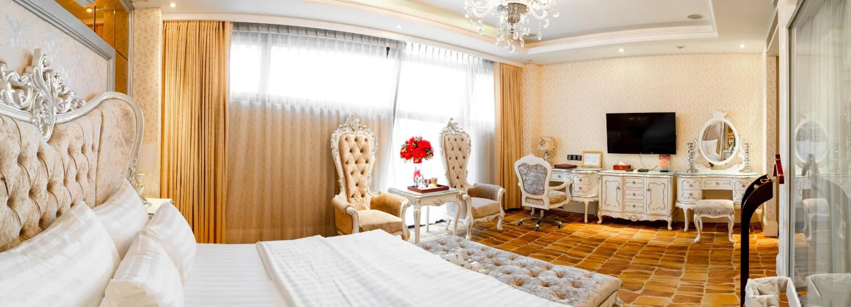 Photo of the whole room in Hoang Trieu Hotel