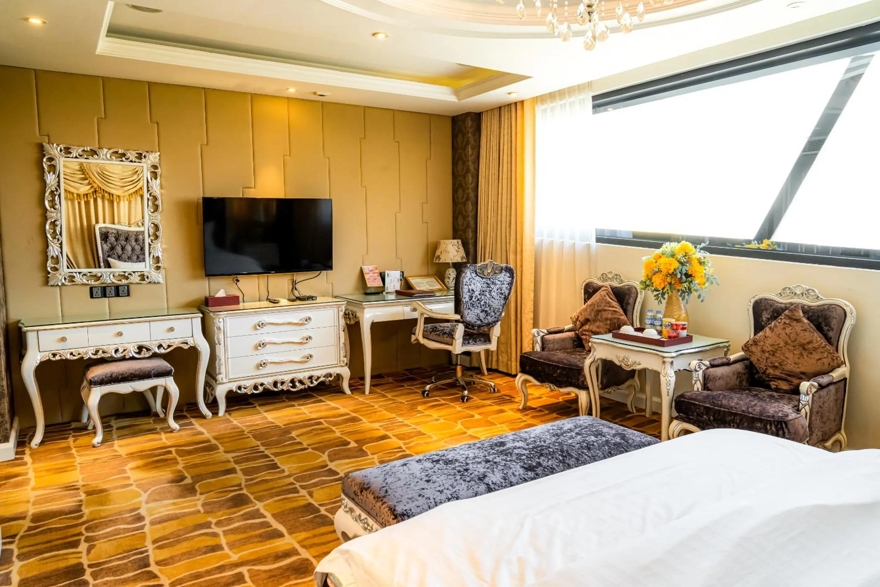 Photo of the whole room in Hoang Trieu Hotel