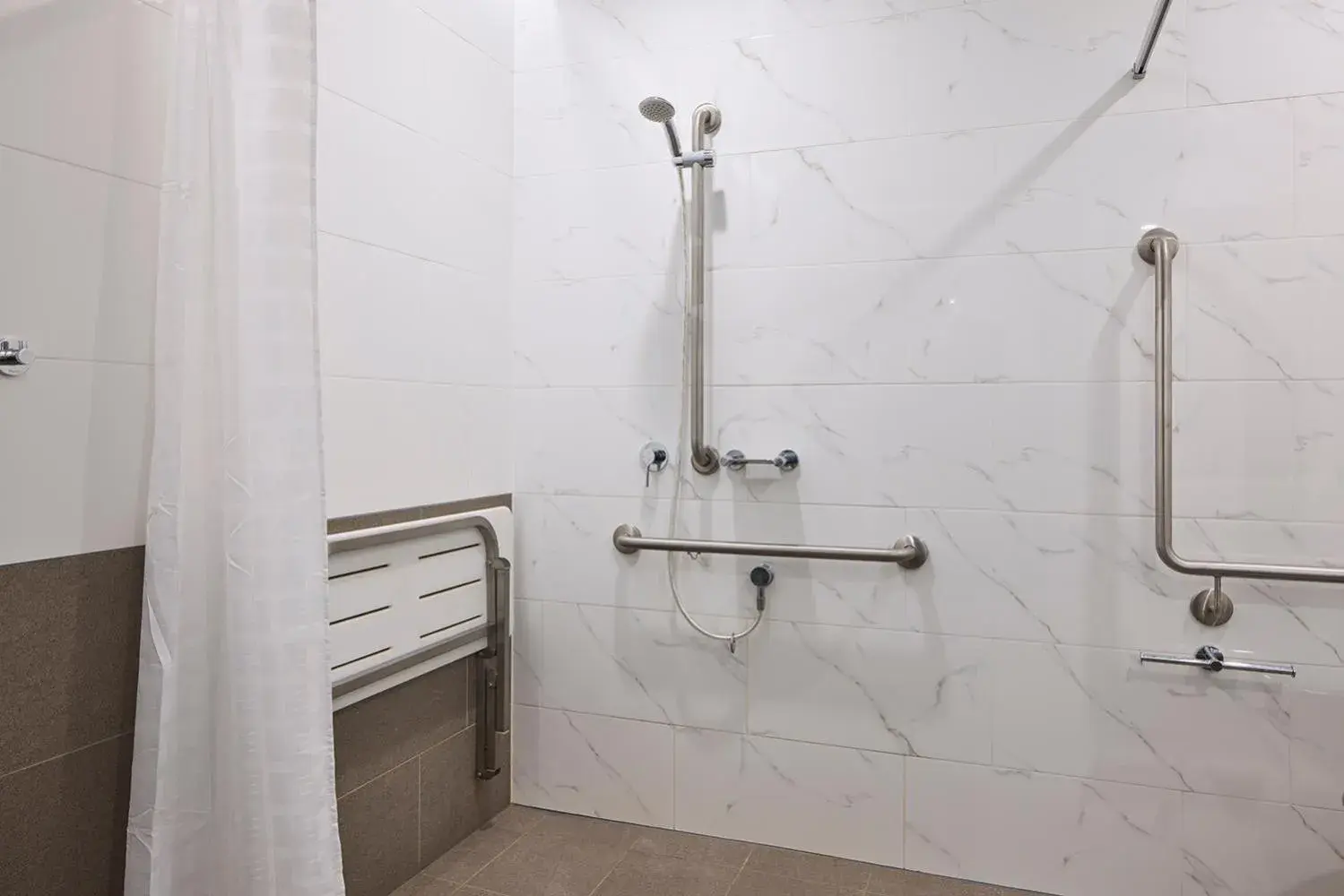 King Accessible Room in Rydges Perth Kings Square King Accessible Room in Rydges Perth Kings Square