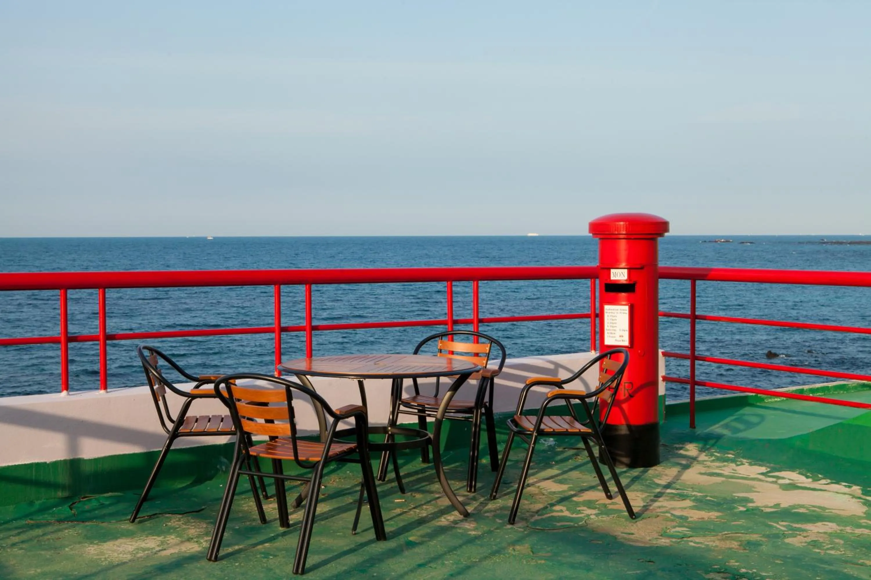 Balcony/Terrace in Fantastic Ocean View Sydney Hotel