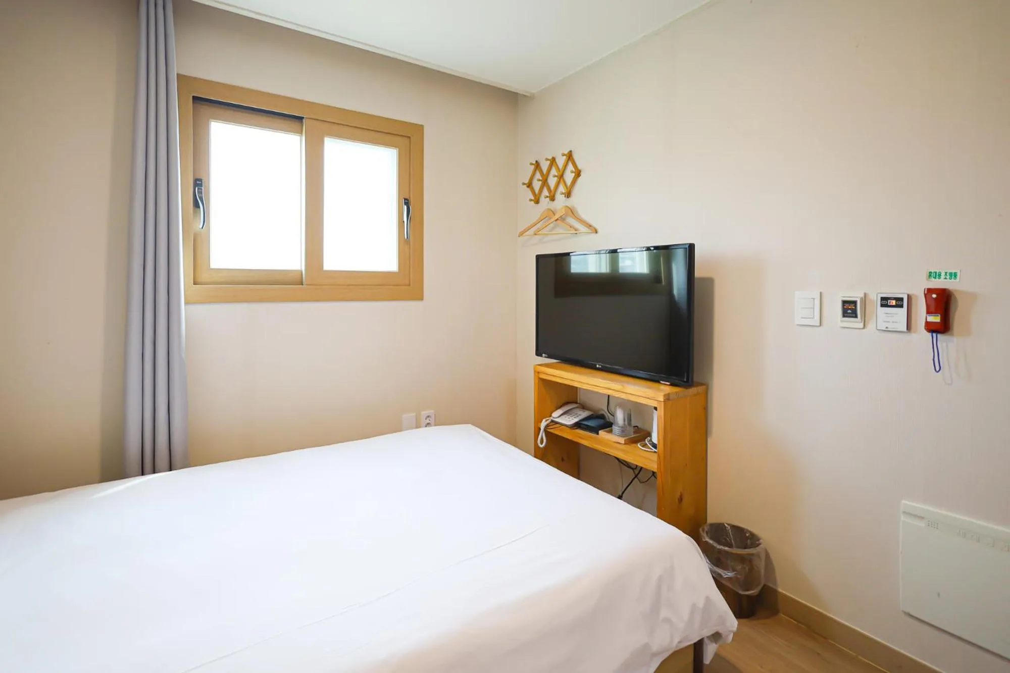 Seating area in Fantastic Ocean View Sydney Hotel