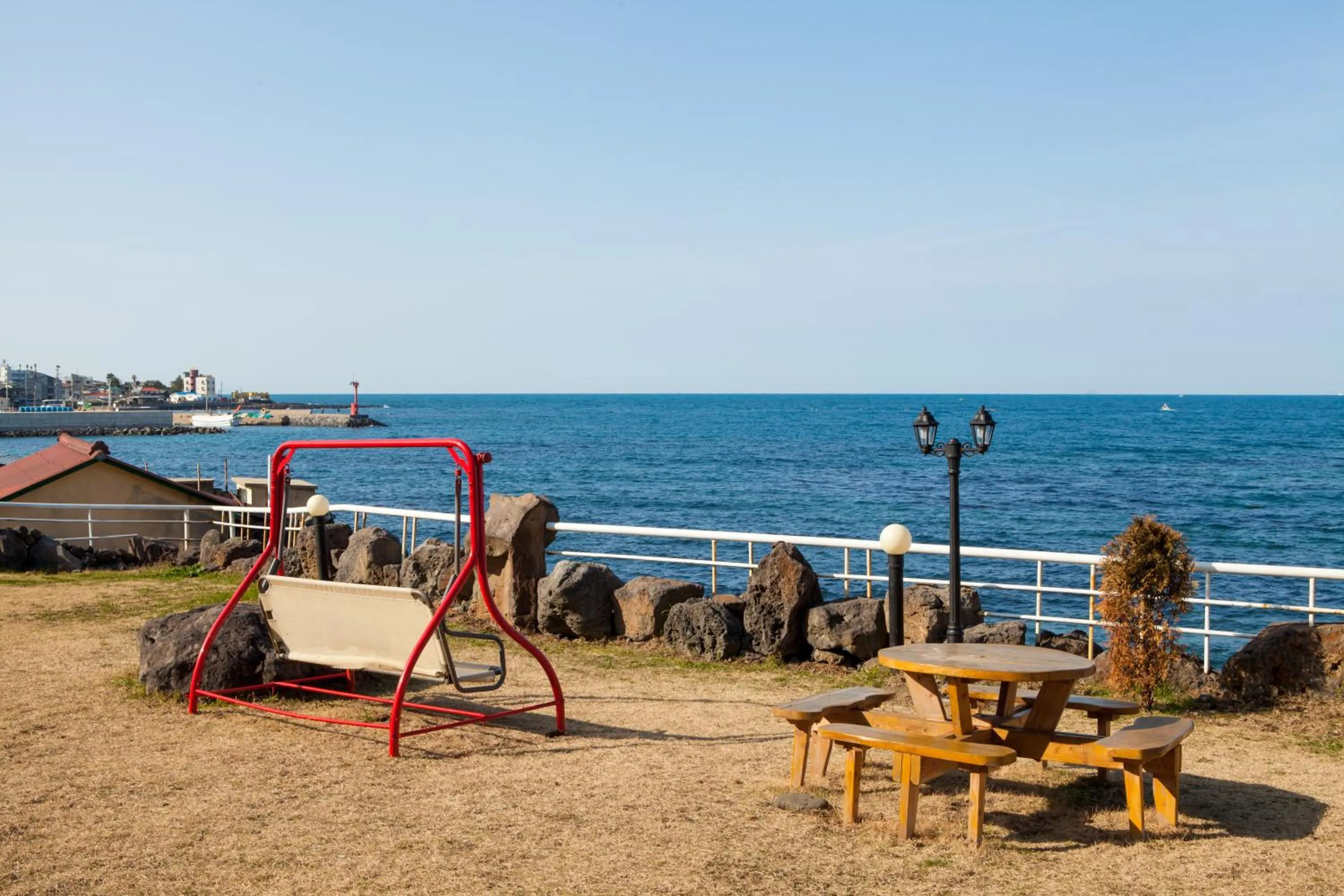 Nearby landmark in Fantastic Ocean View Sydney Hotel