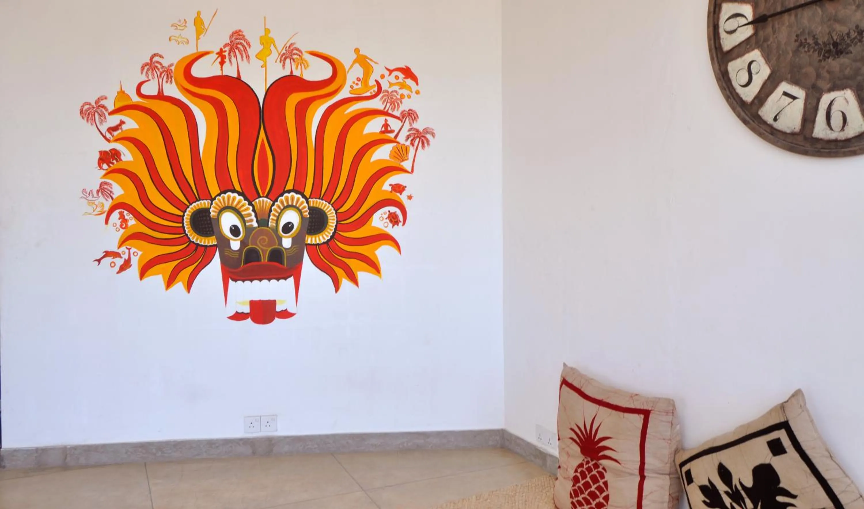 Communal lounge/ TV room in Clock Inn Dehiwala