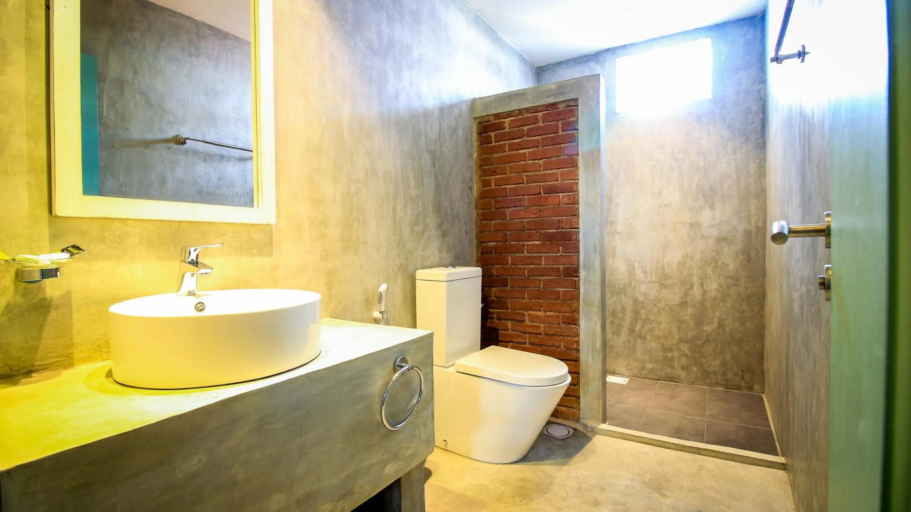 Bathroom in Clock Inn Dehiwala