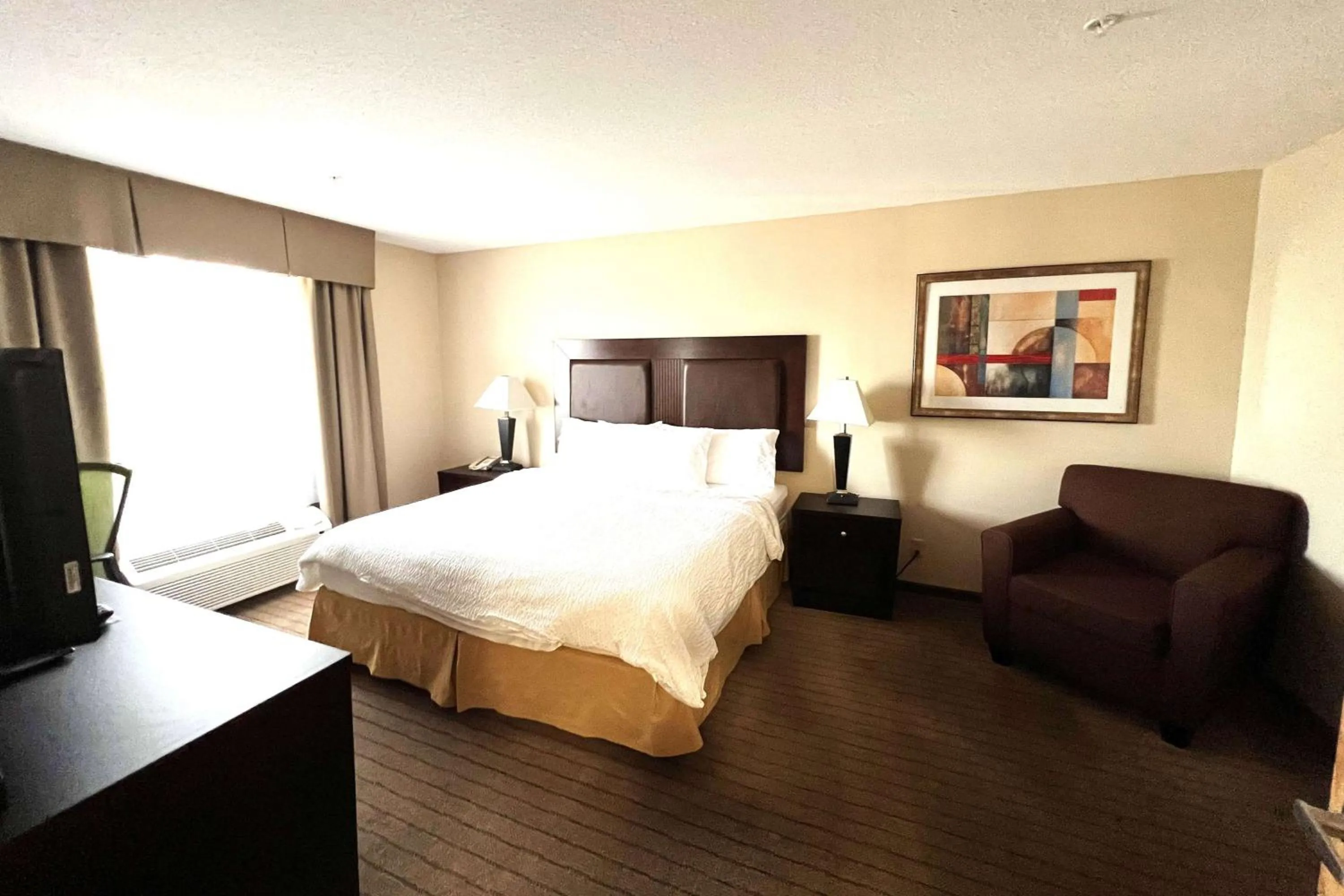 Photo of the whole room, Bed in Ramada by Wyndham Prince Albert
