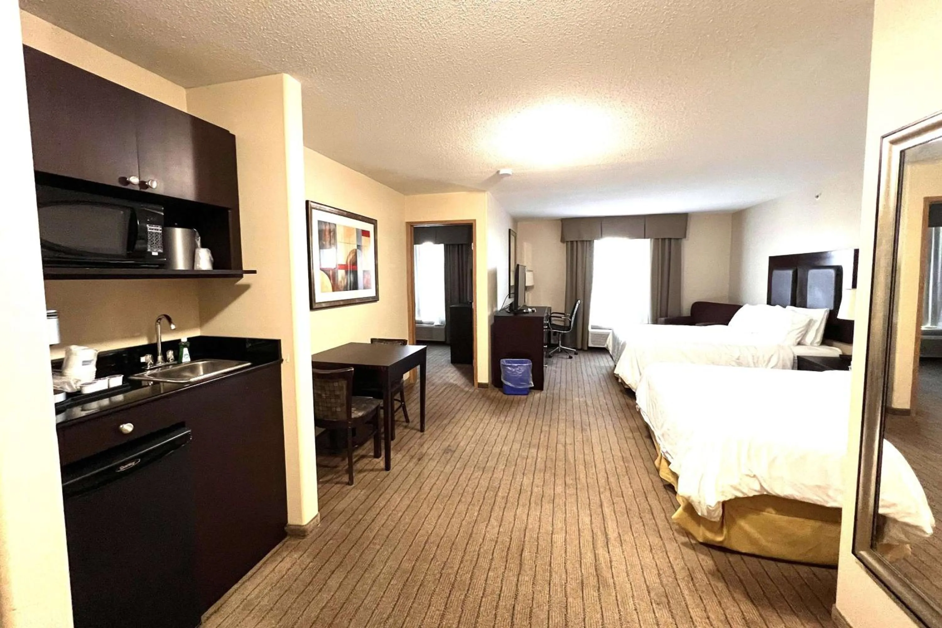 Photo of the whole room, Bed in Ramada by Wyndham Prince Albert