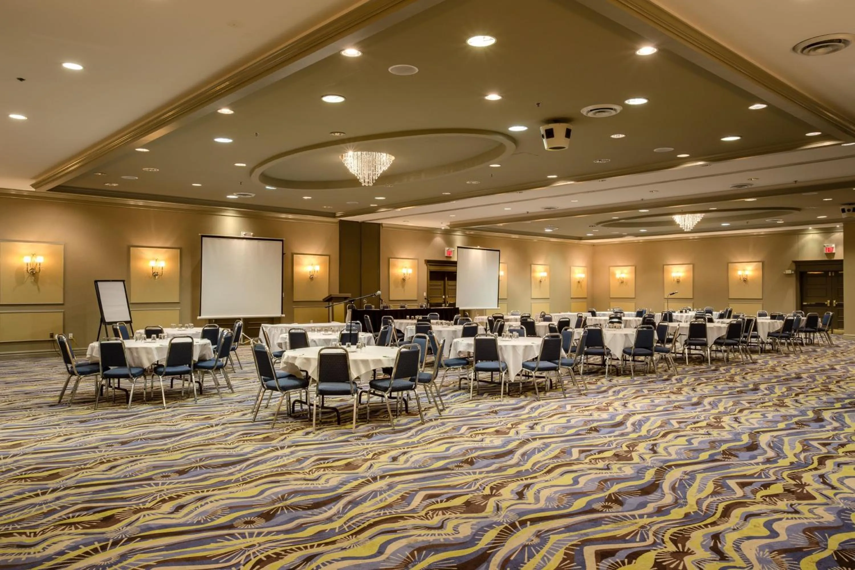 Meeting/conference room in Holiday Inn Sudbury by IHG