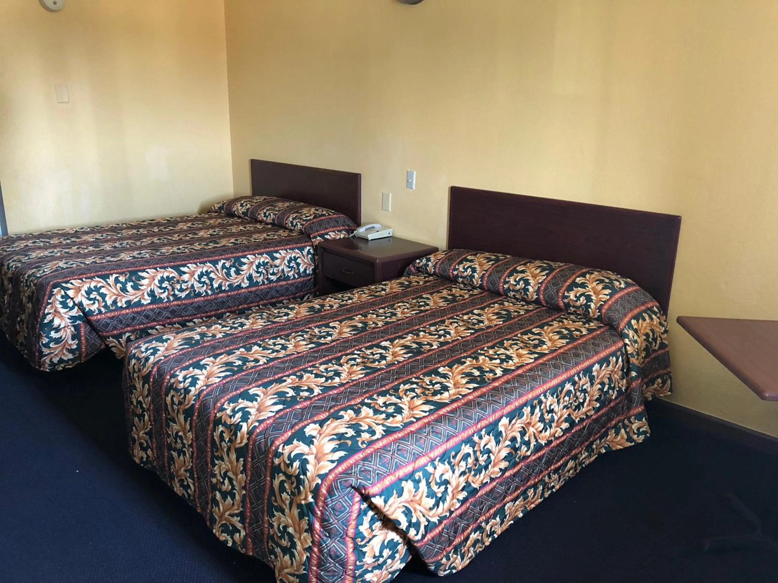 Bed in Lone Star Inn