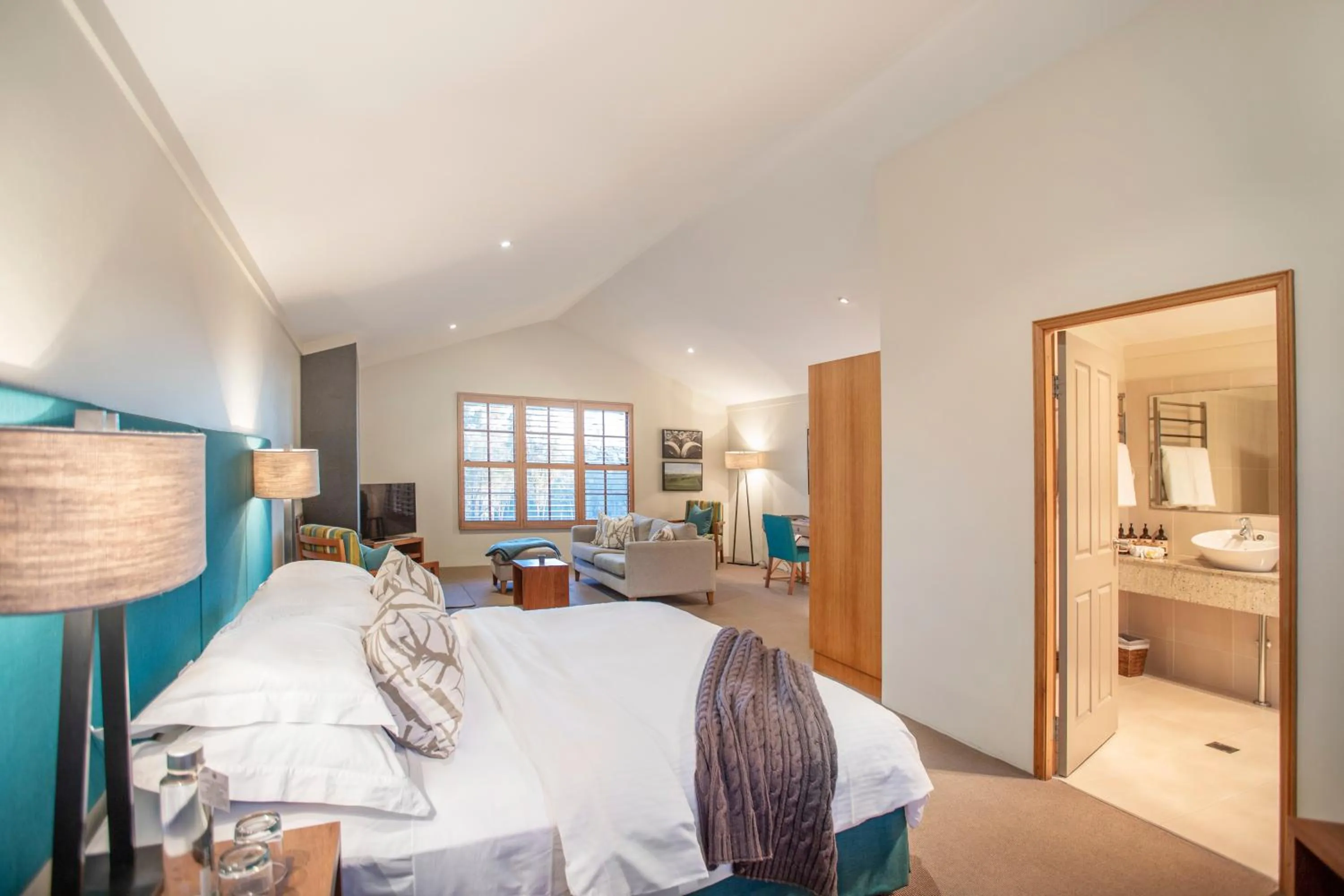 Bedroom, Bed in Spicers Vineyards Estate