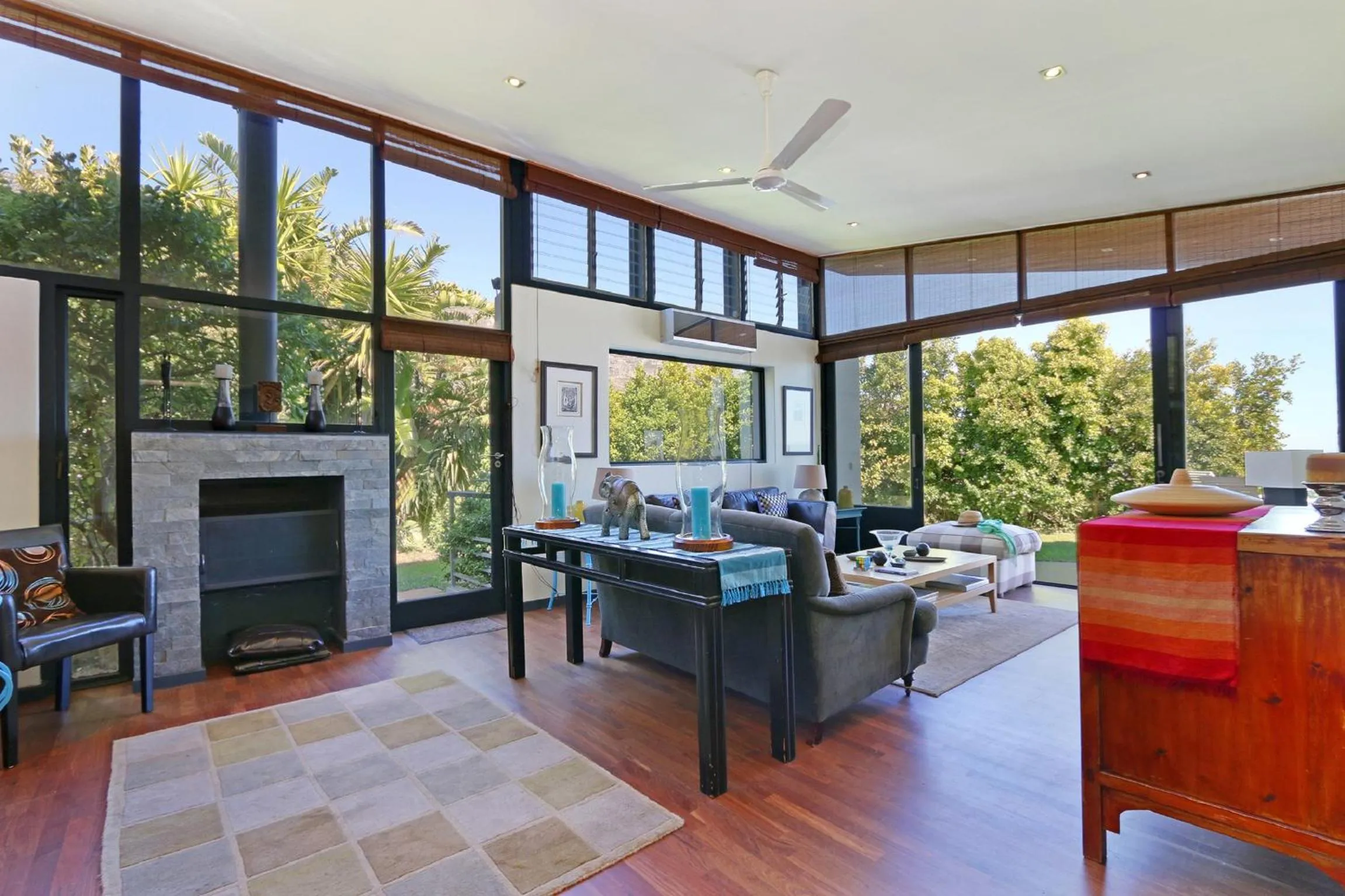 Living room in Villa Aqua by Totalstay