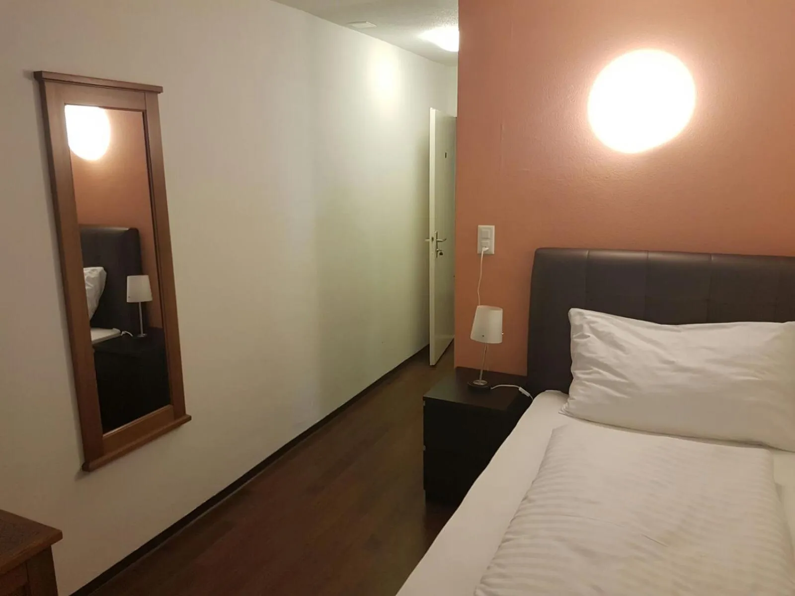 Bedroom in Hotel Bahnhof