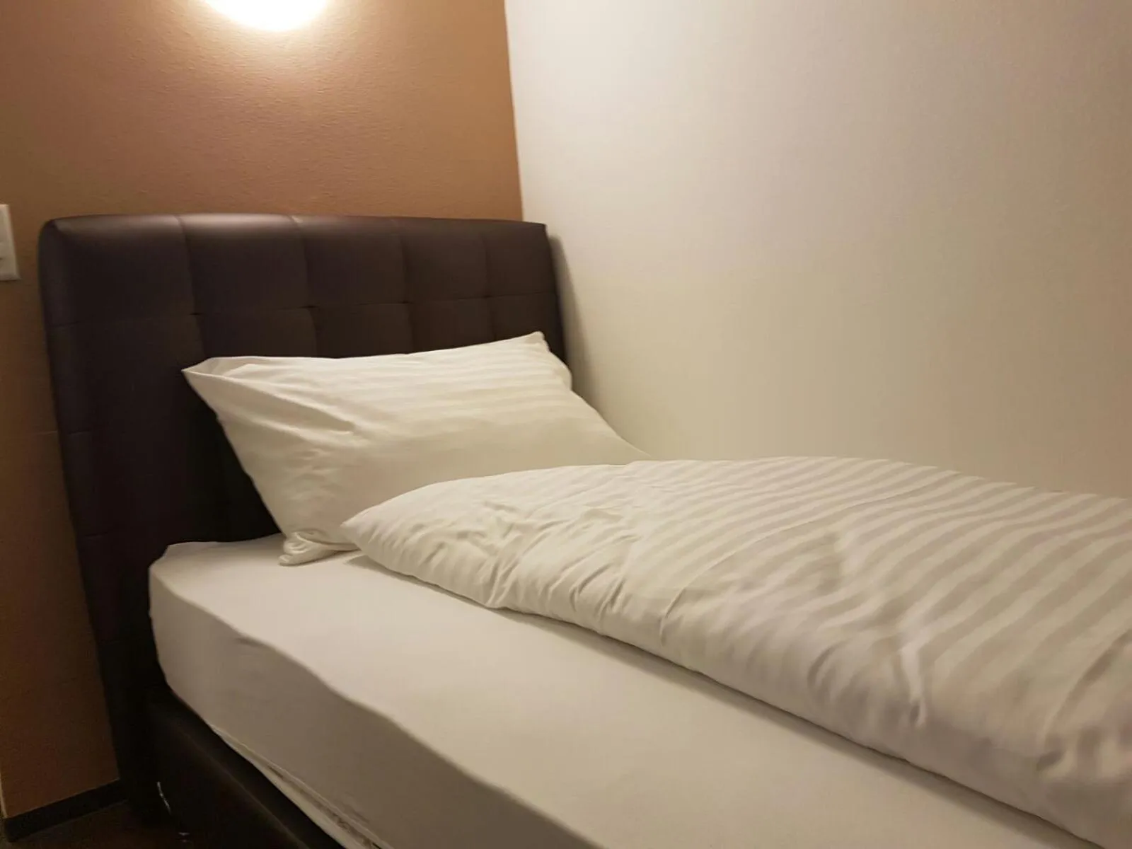 Bedroom in Hotel Bahnhof