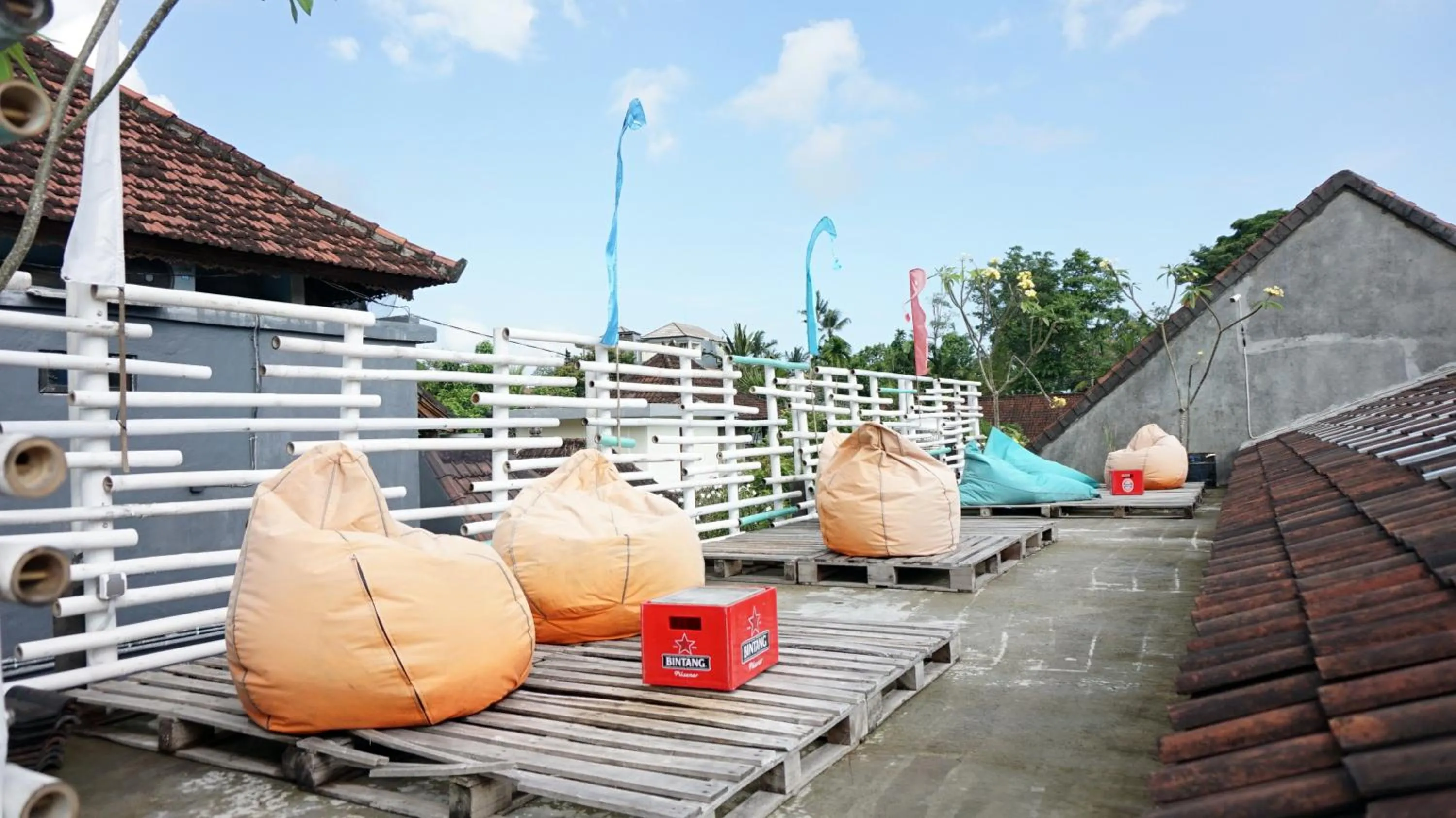 Area and facilities in NamaStay