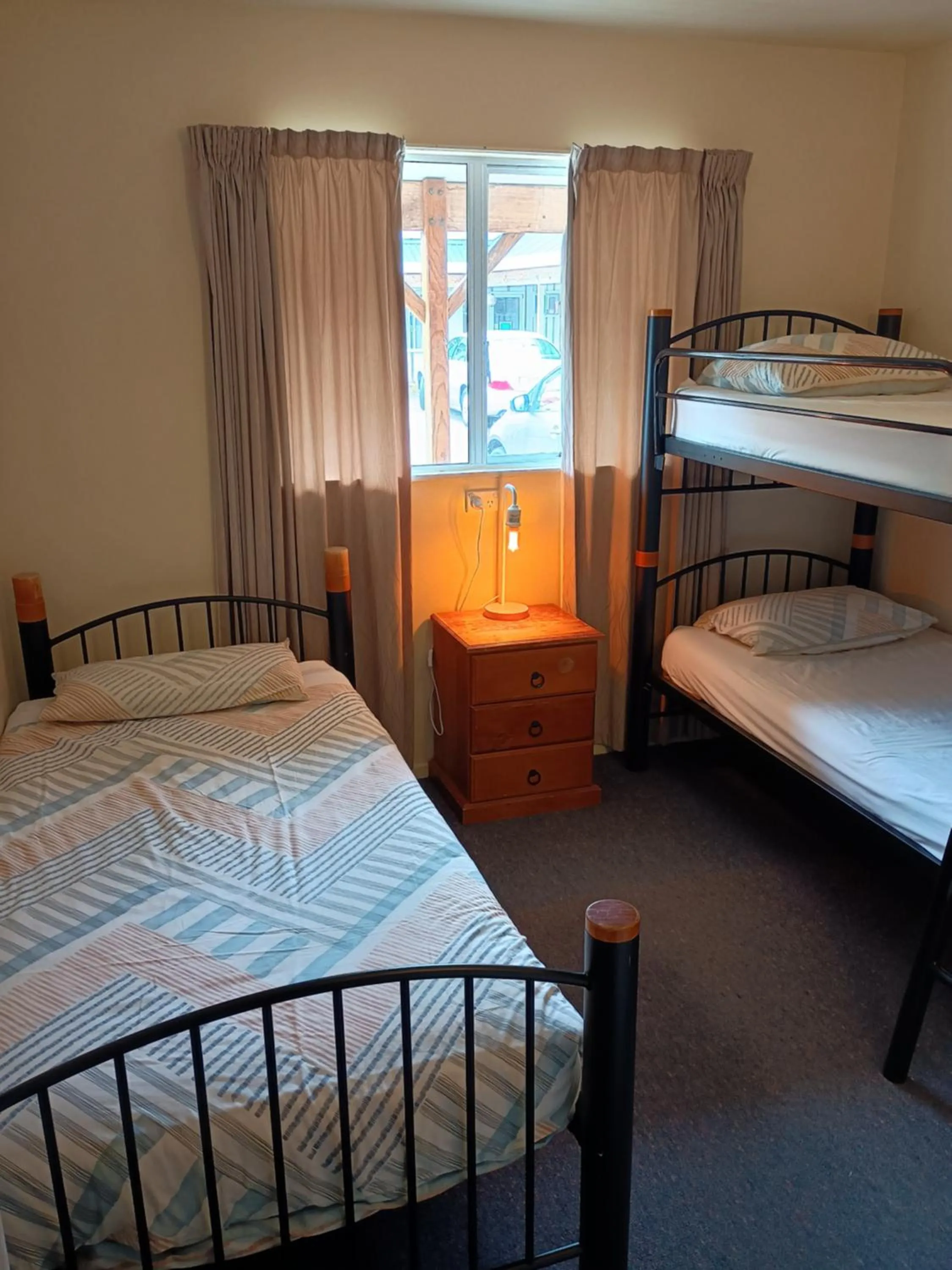 Bed in Howard's Mountain Lodge