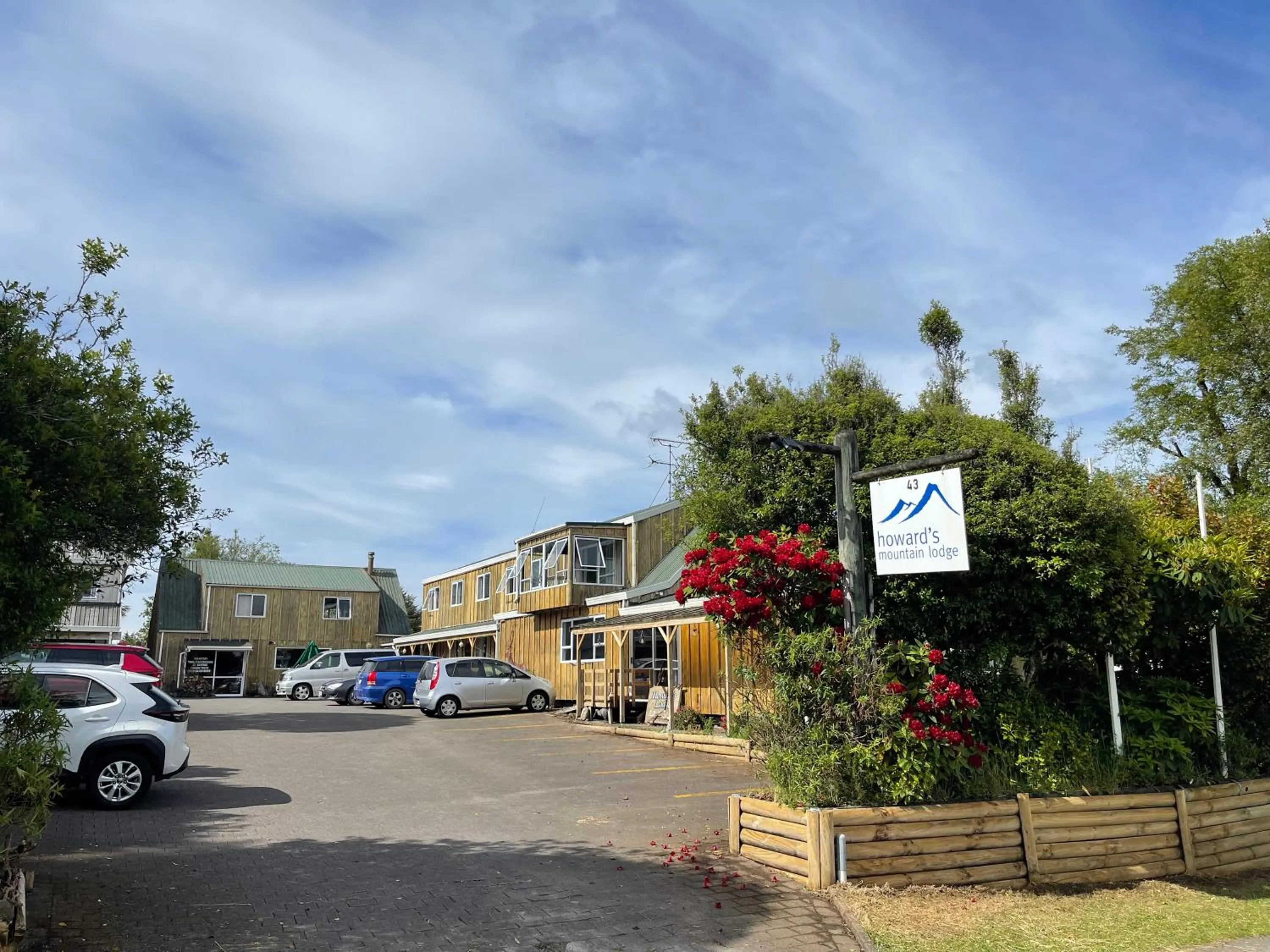 Property building in Howard's Mountain Lodge