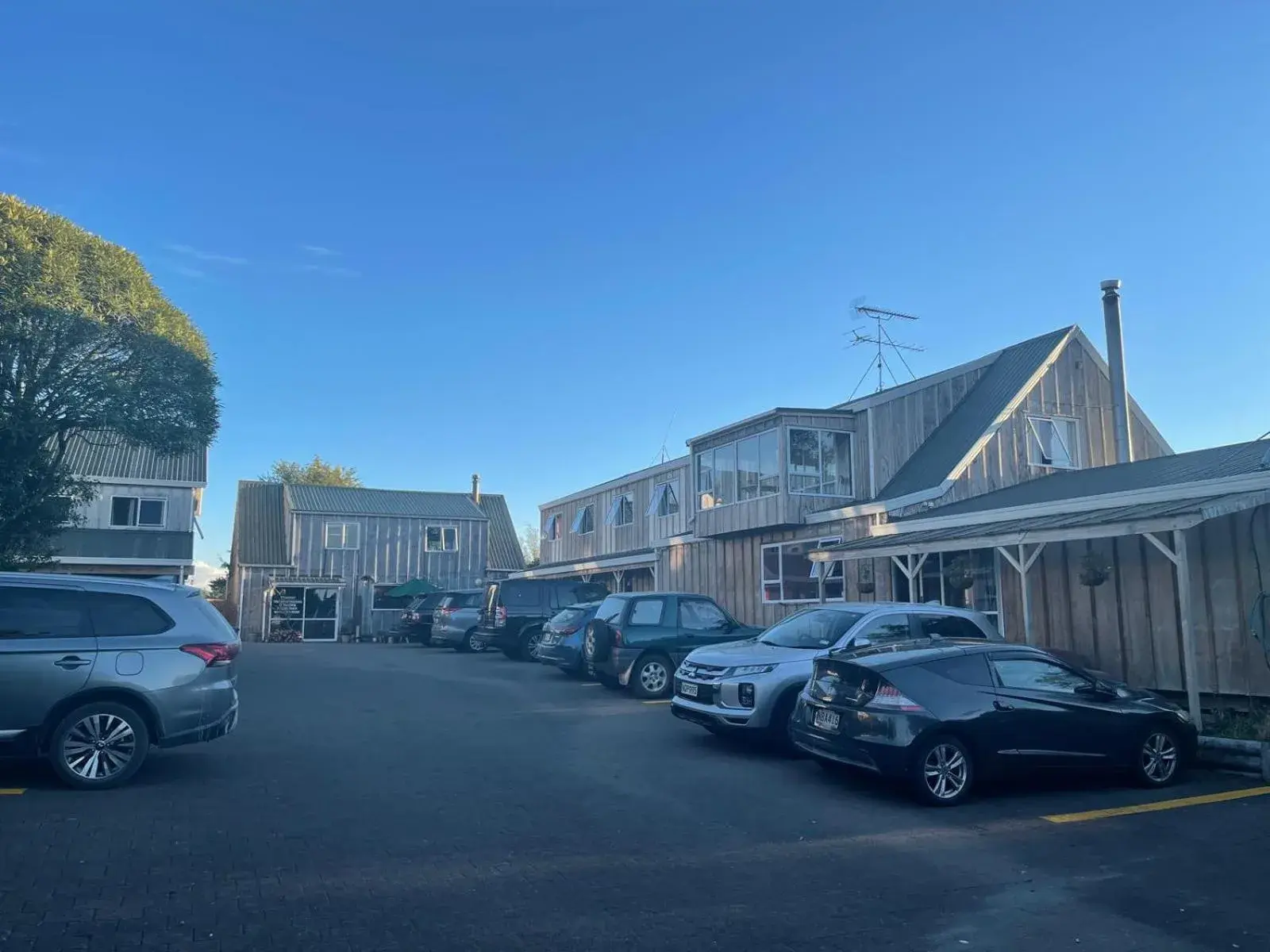 Howard's Mountain Lodge Howard's Mountain Lodge