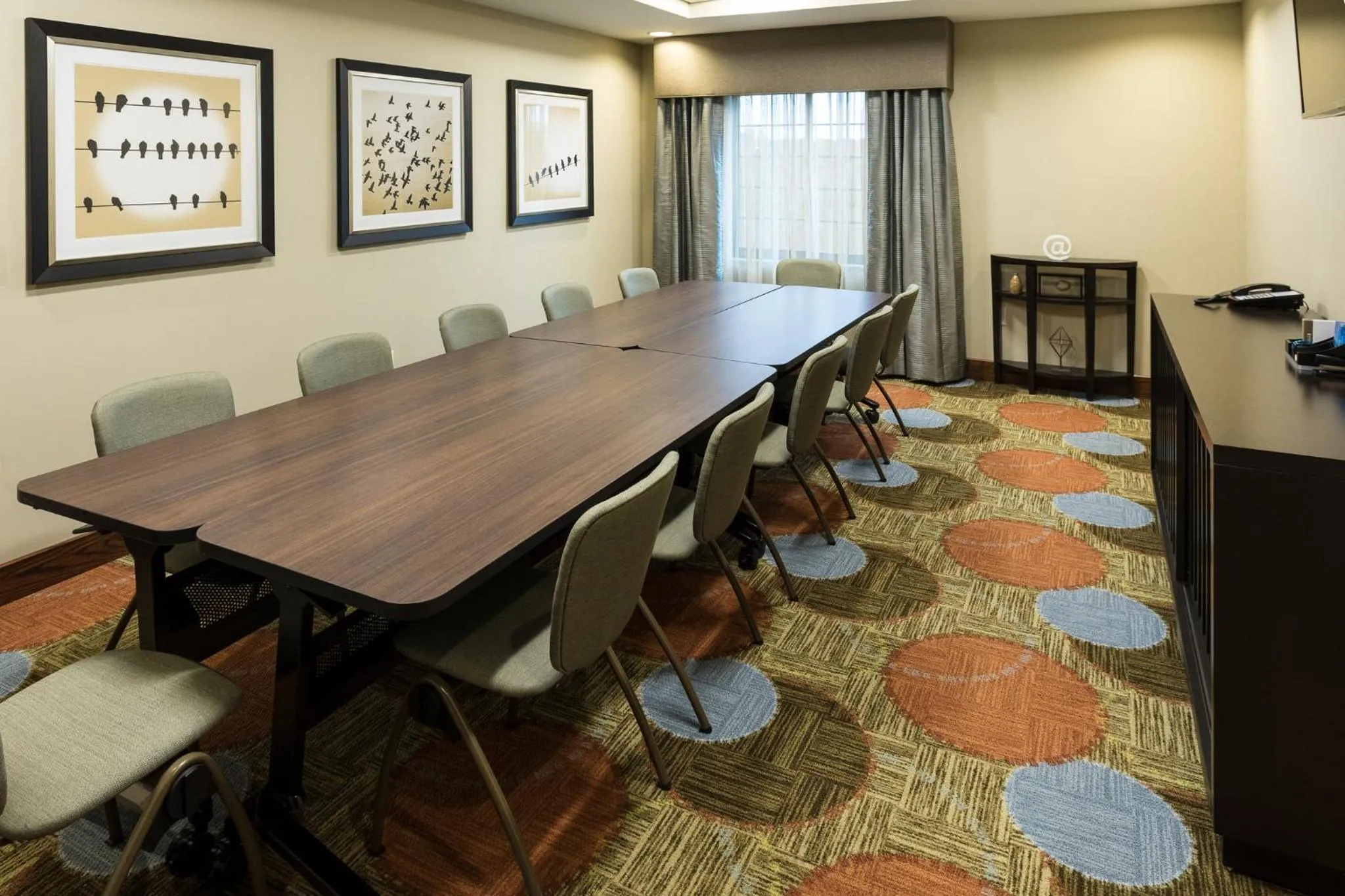 Meeting/conference room in Staybridge Suites Omaha West by IHG