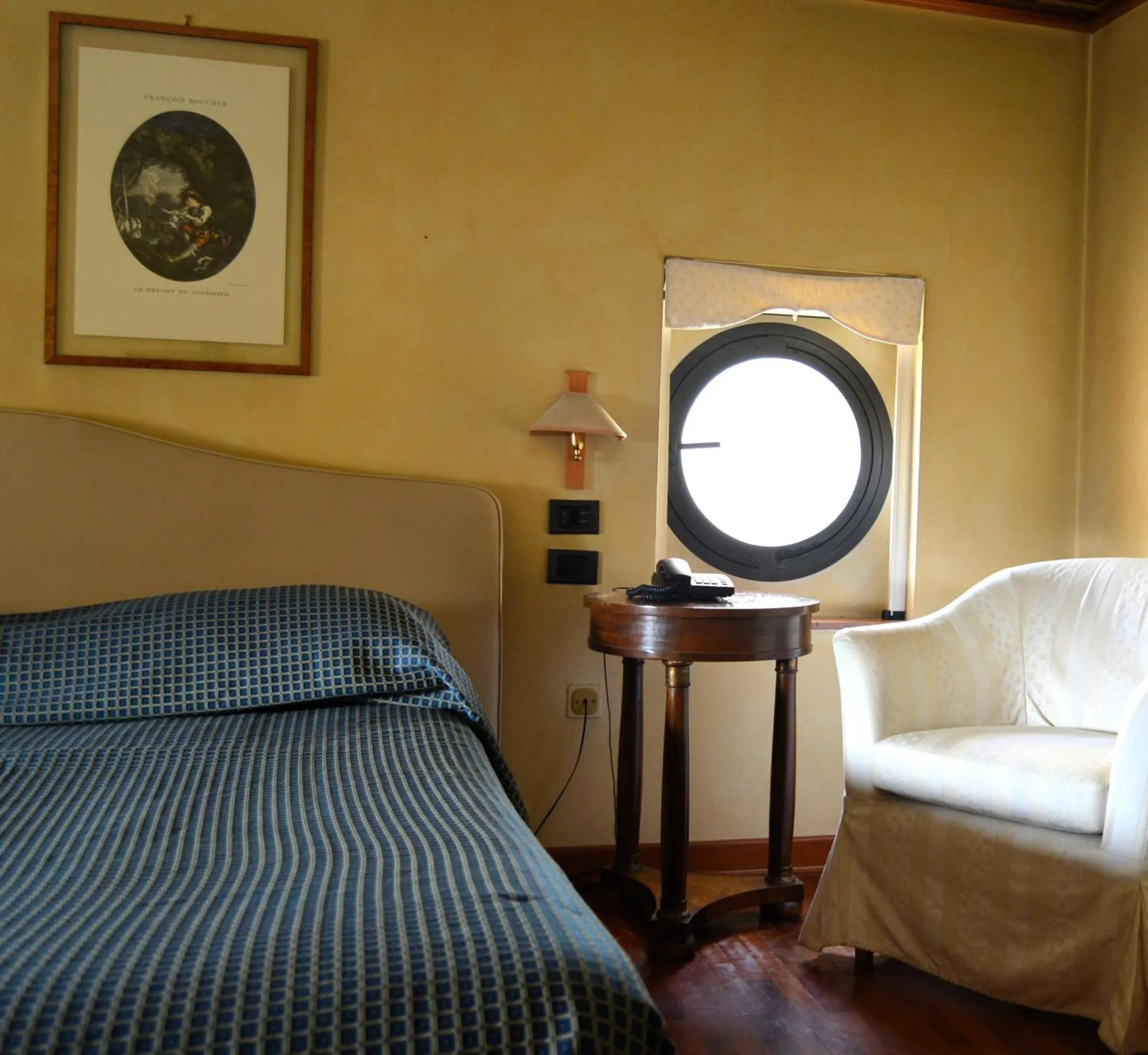 Bedroom in Hotel La Torre