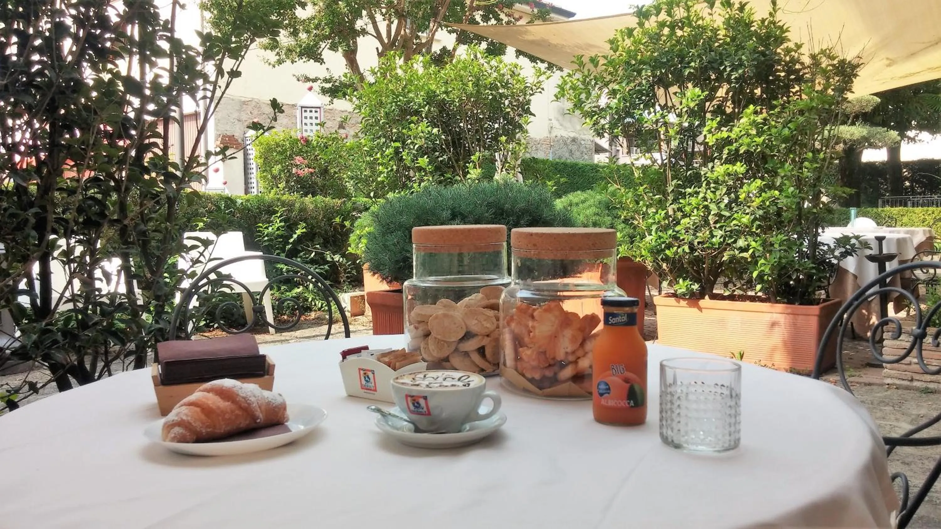 Garden view in Hotel La Torre