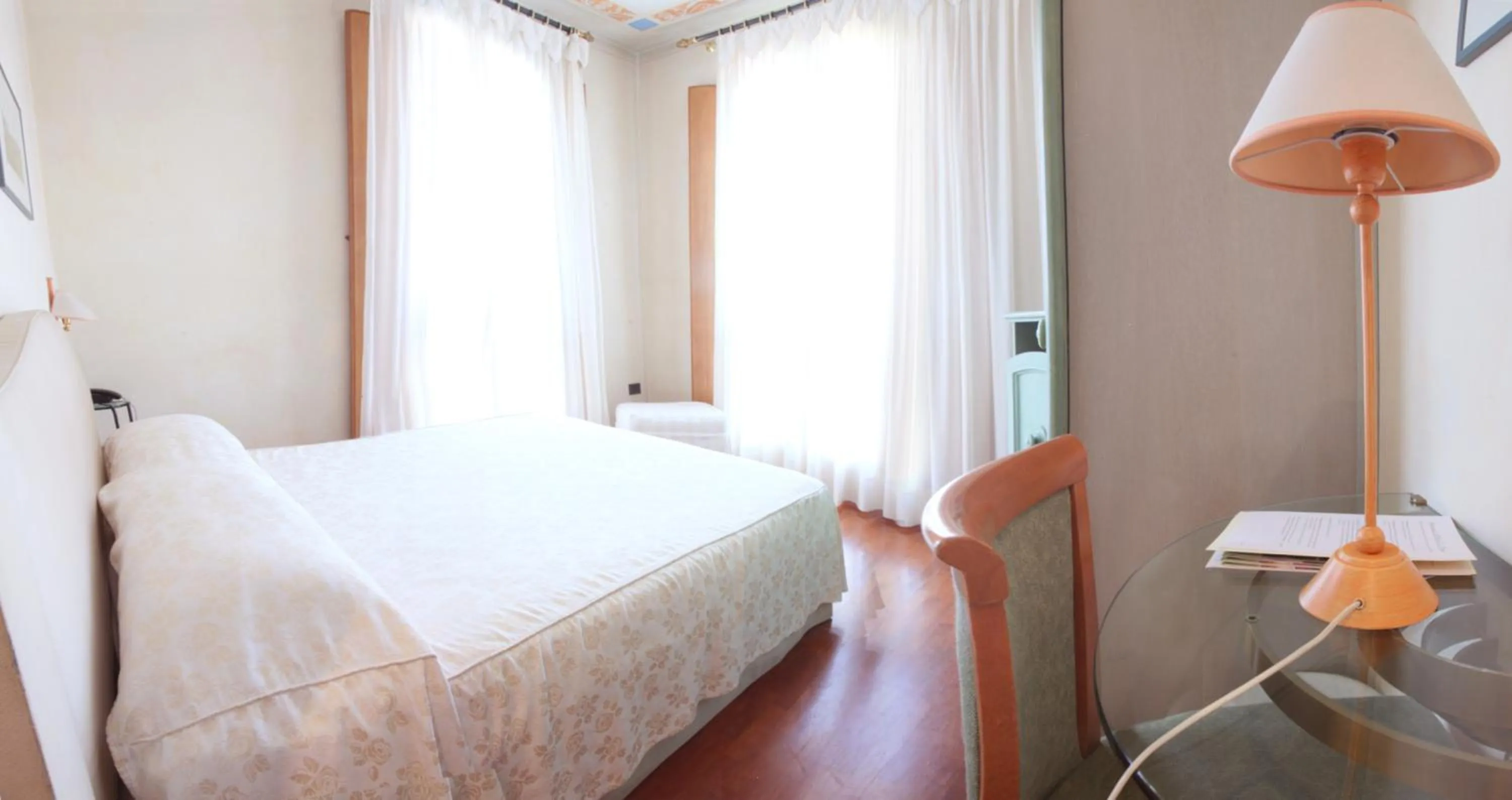 Bed in Hotel La Torre