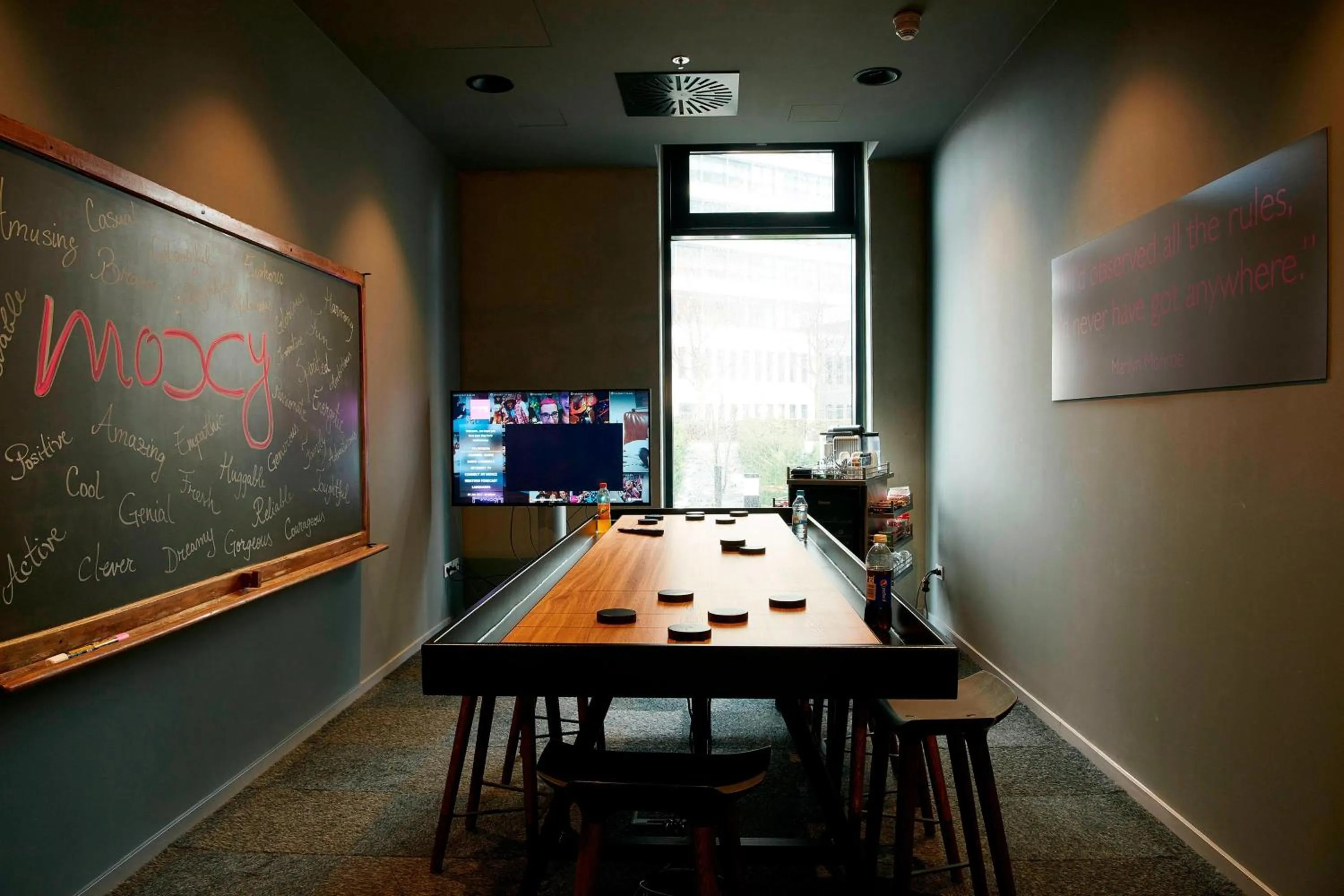 Meeting/conference room in Moxy Frankfurt Eschborn