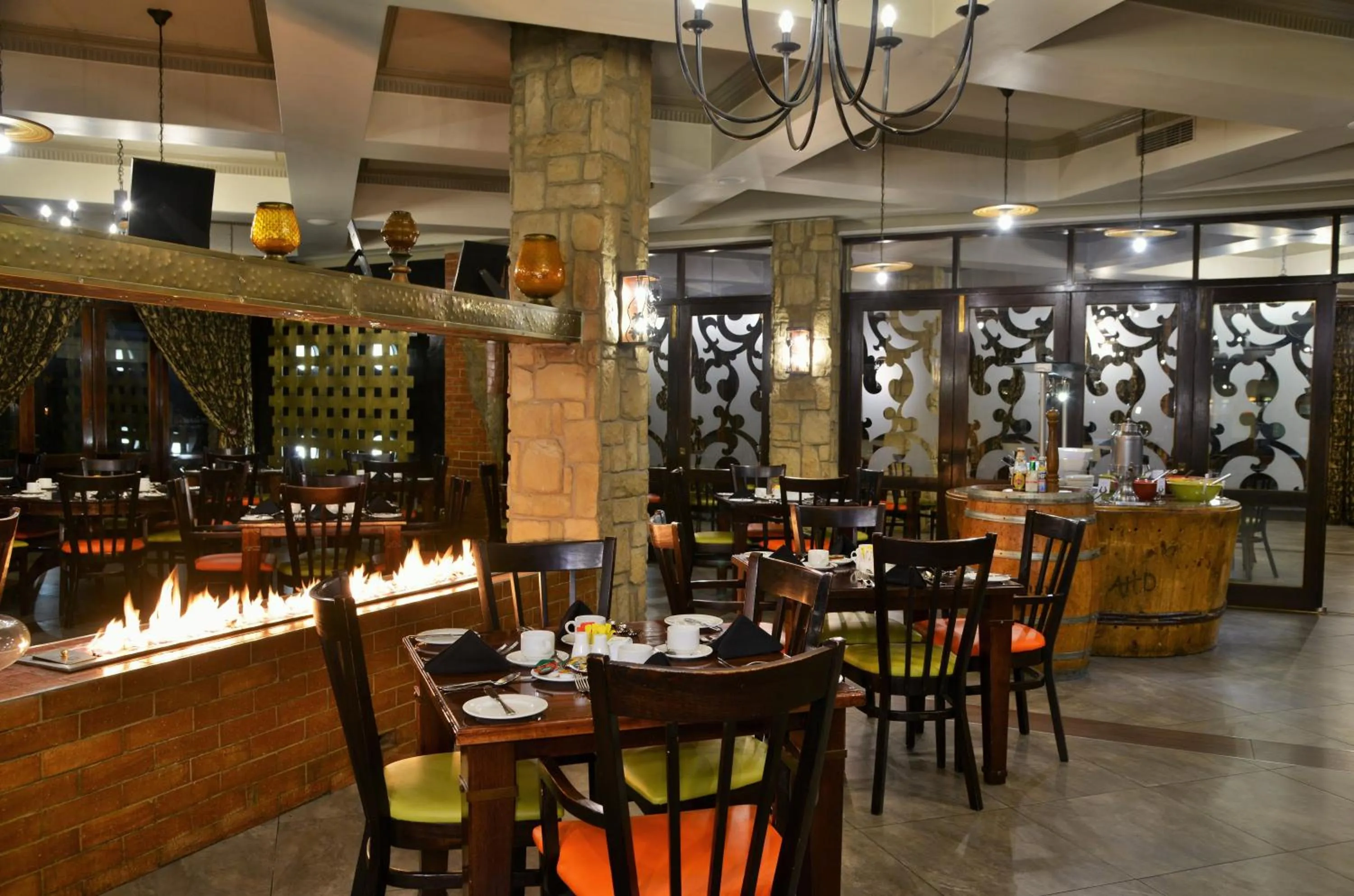 Restaurant/places to eat in The Centurion Hotel