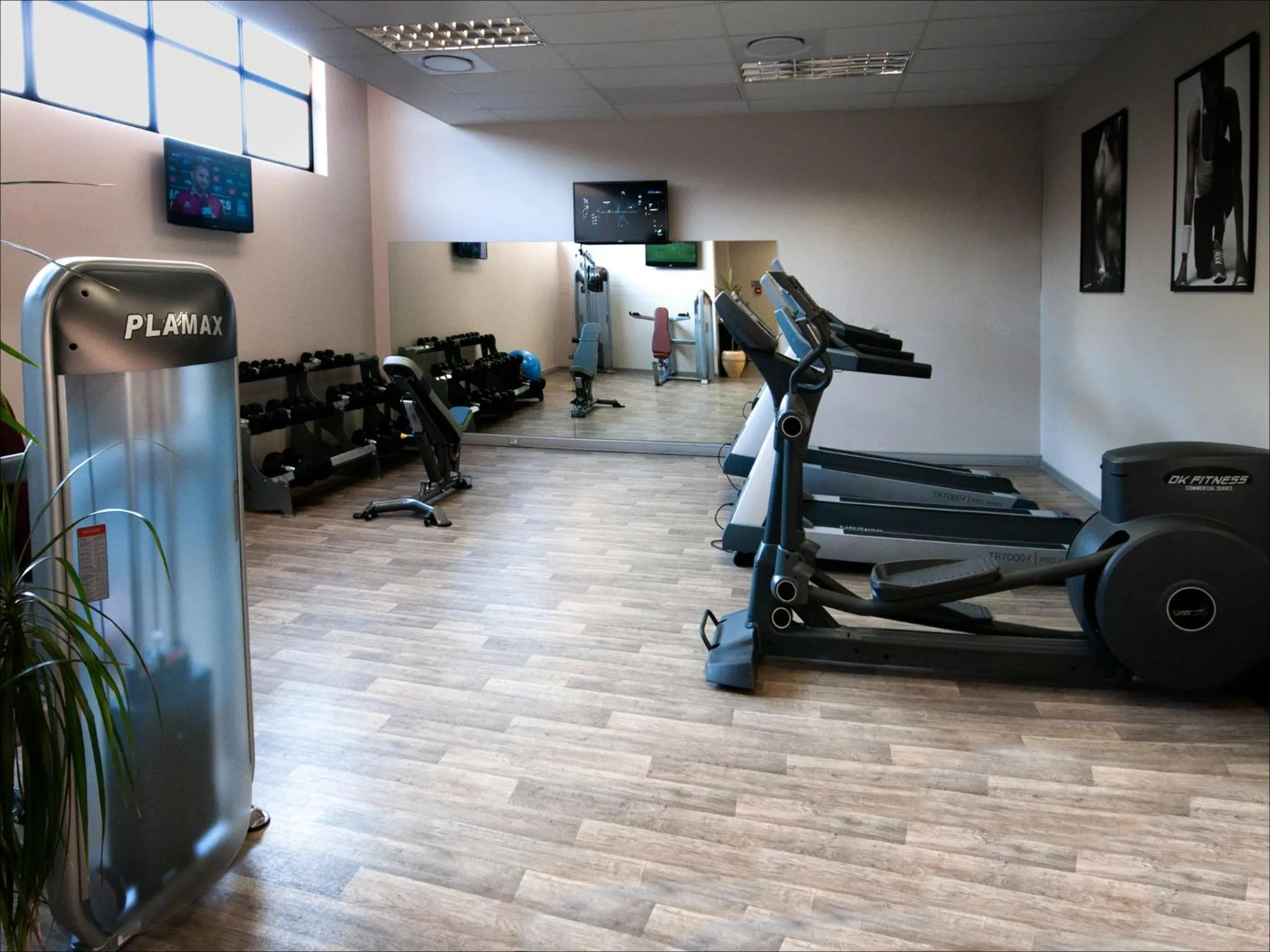 Fitness centre/facilities in The Centurion Hotel