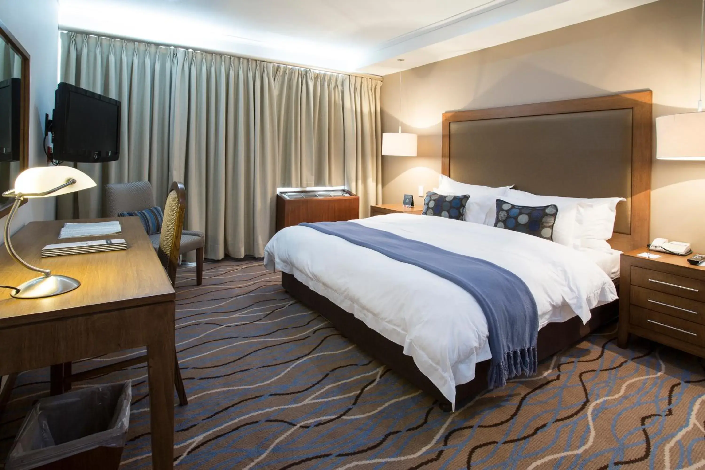 King Suite - single occupancy in The Centurion Hotel King Suite - single occupancy in The Centurion Hotel