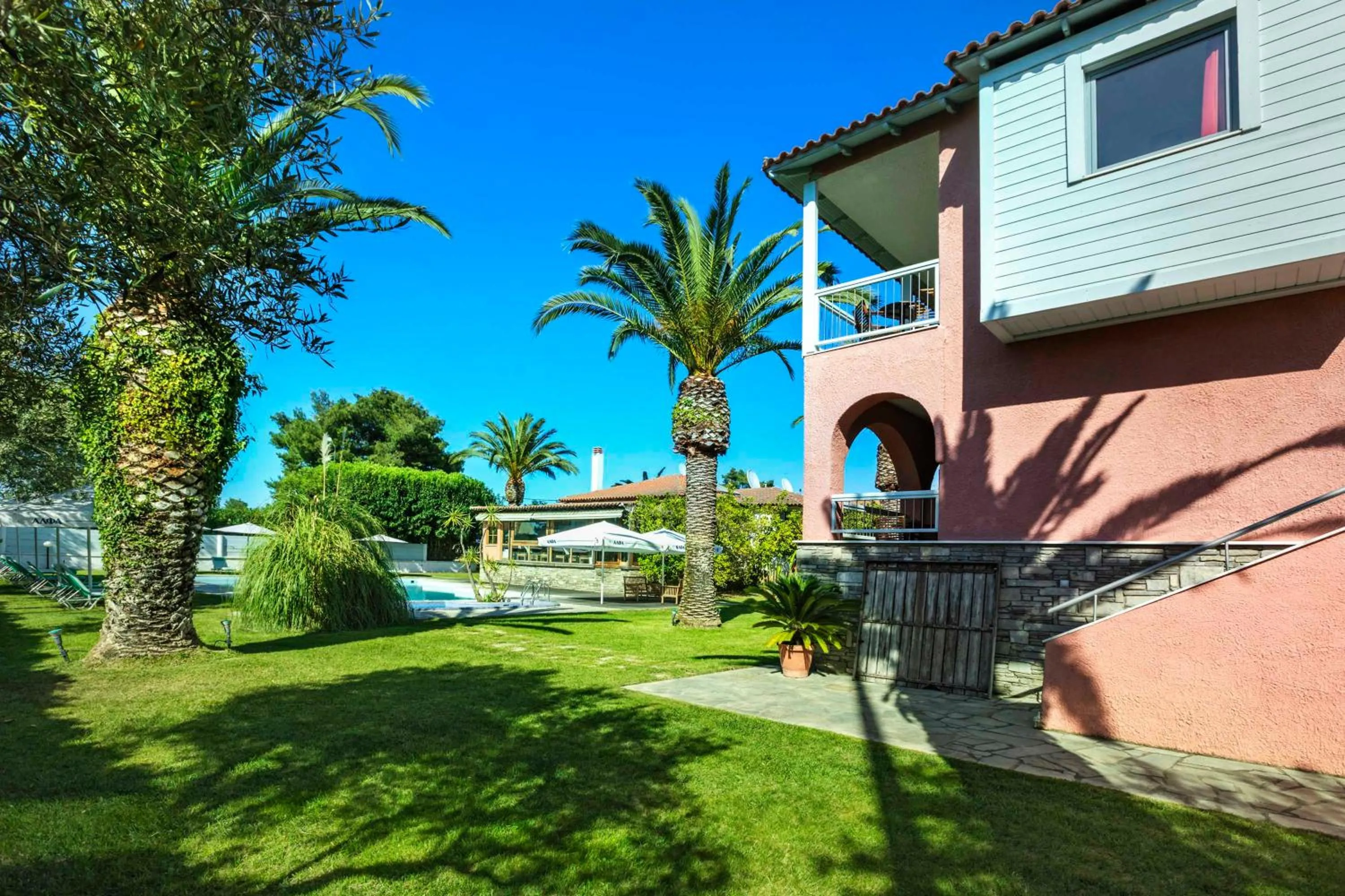 Garden in Hotel Hanioti Village Spa