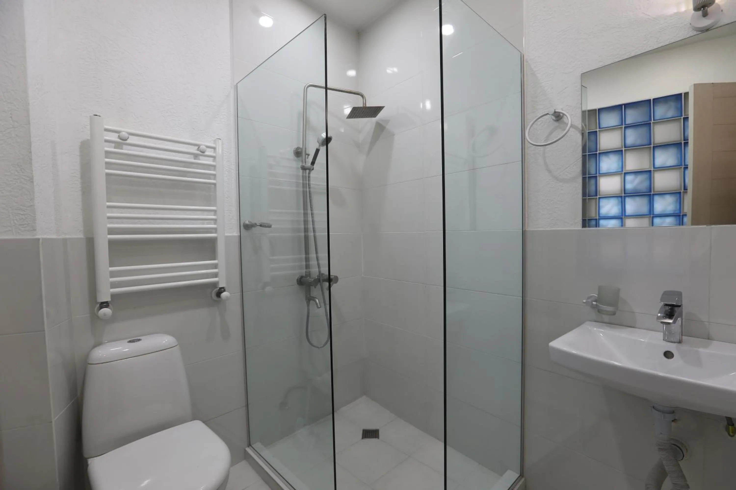 Bathroom in Tekla Palace By Urban Hotels