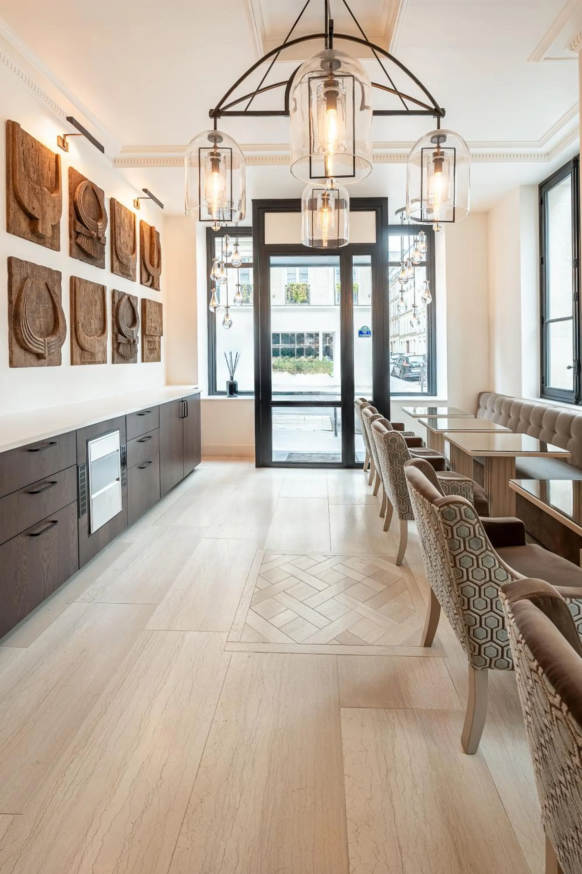 Breakfast in Hôtel Saint-Louis - Jardin du Luxembourg