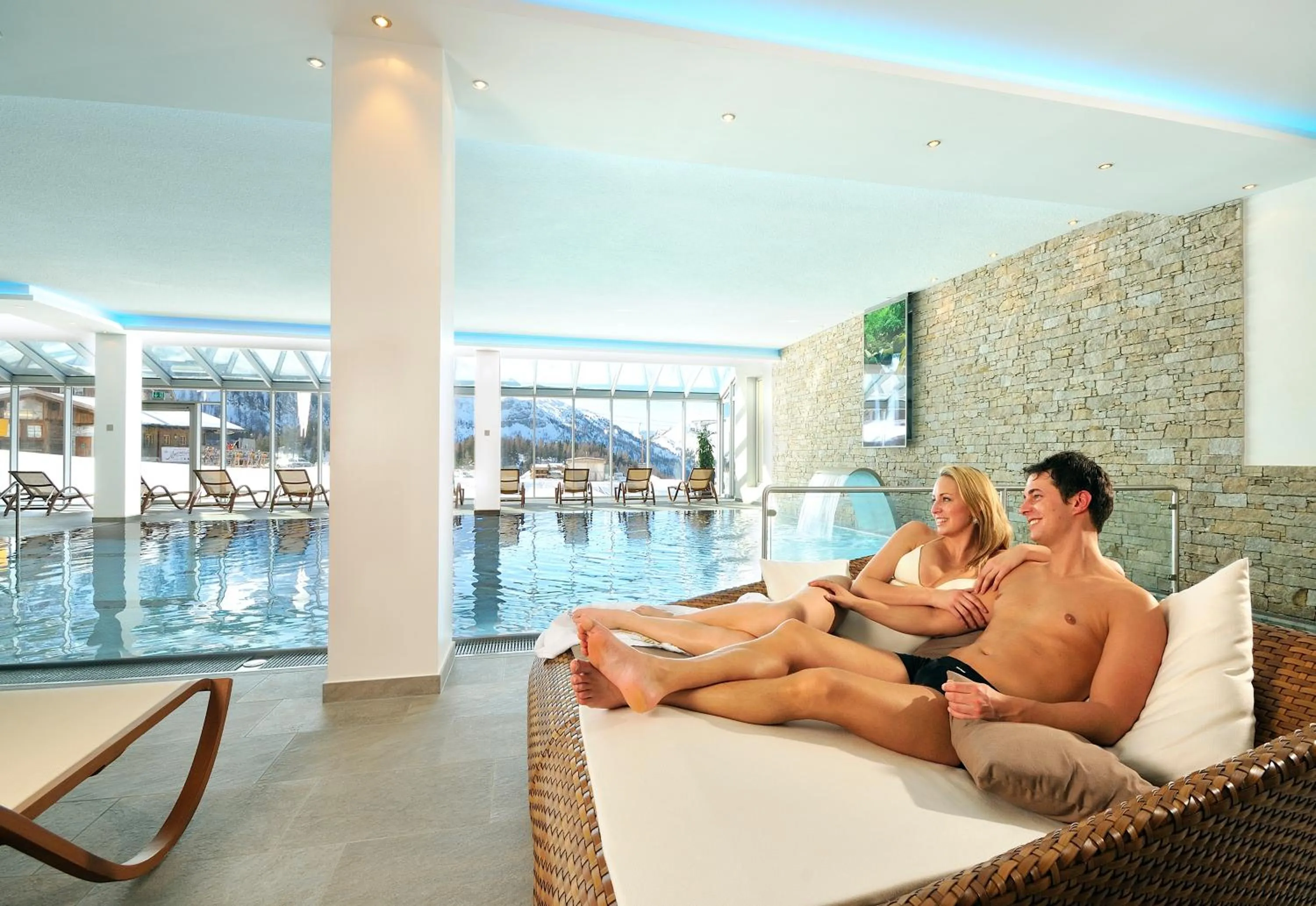 Swimming pool in Hotel Almschlössl & Schrotteralm