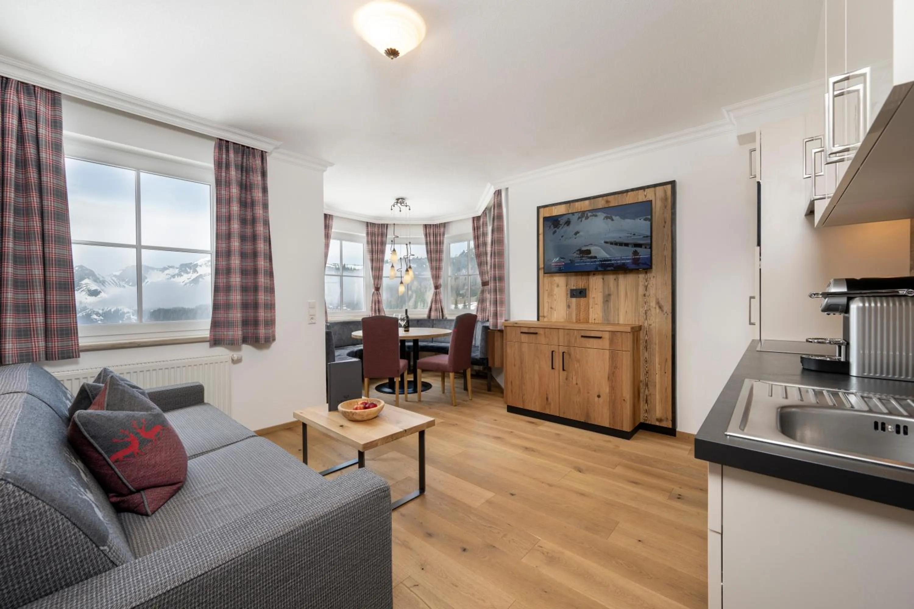 TV and multimedia in Hotel Almschlössl & Schrotteralm