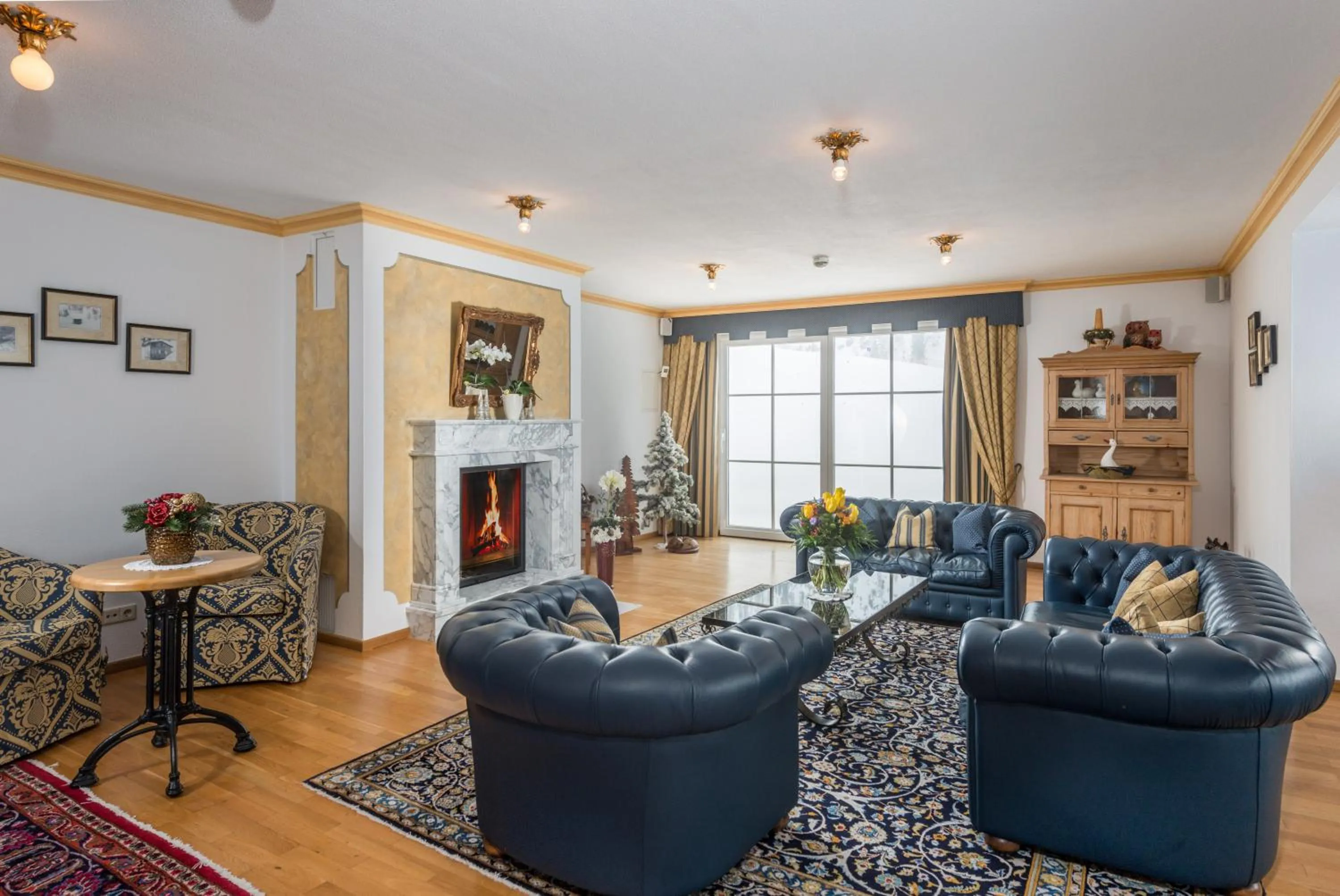 Lobby or reception in Hotel Almschlössl & Schrotteralm