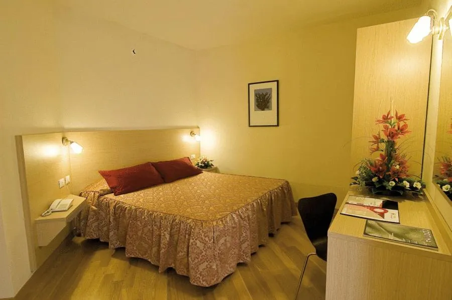 Photo of the whole room, Bed in Hotel Granducato