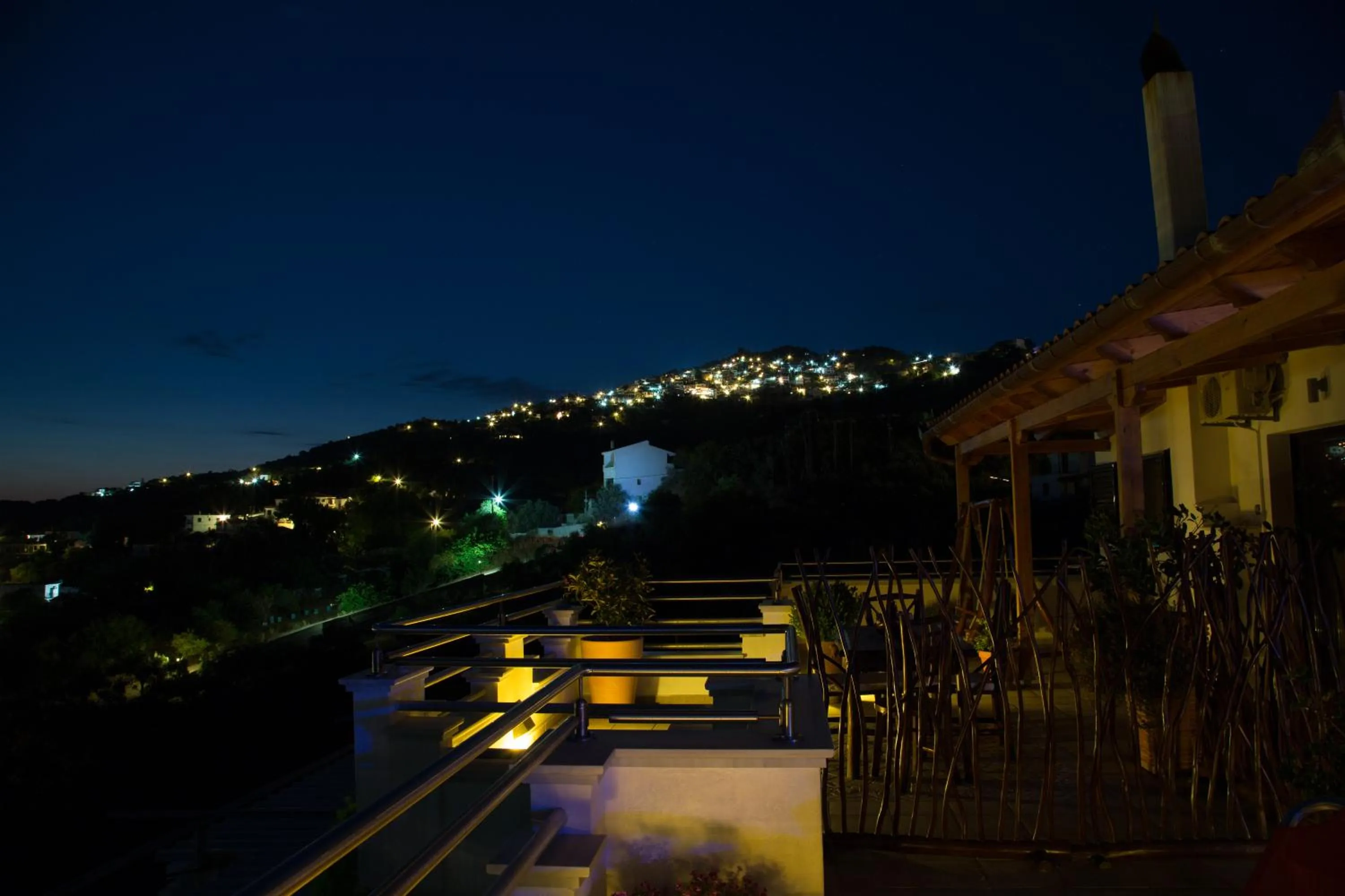 Night in Aegean Wave - Faros