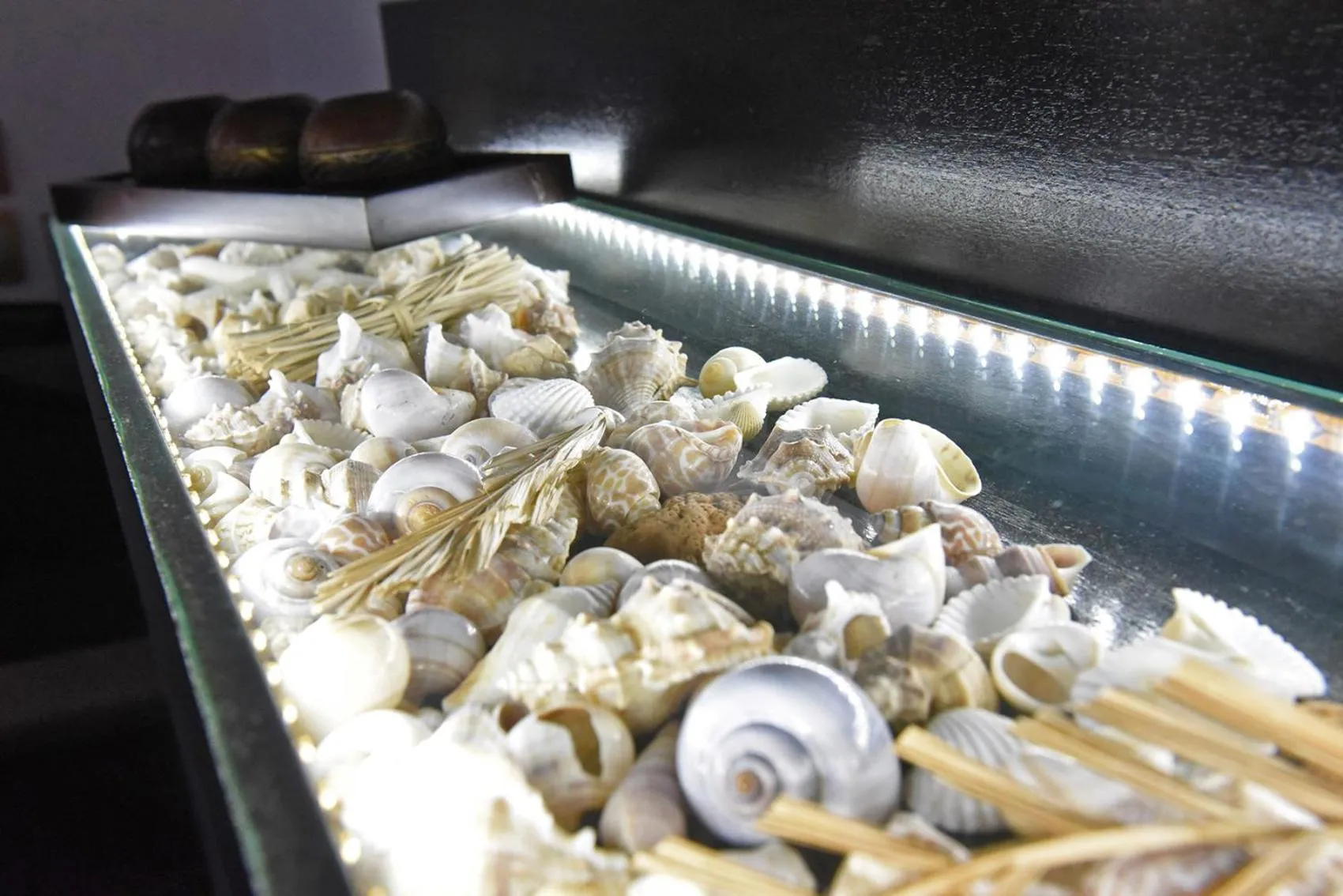 Decorative detail in Aegean Wave - Faros